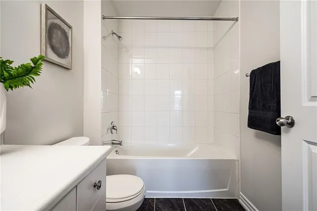 Additional property image - 219 DUNDAS St Unit 26