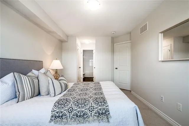 Additional property image - 219 DUNDAS St Unit 26