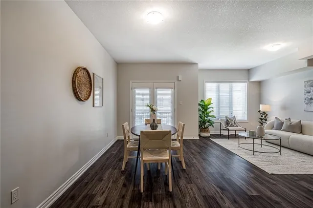 Additional property image - 219 DUNDAS St Unit 26