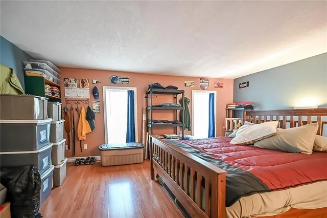 Additional property image - 129 LYNDEN Rd