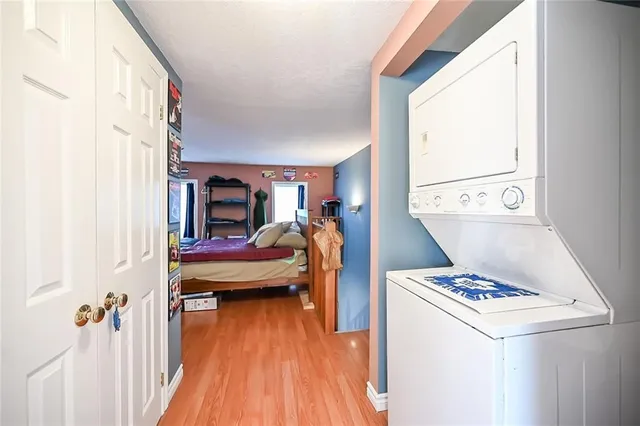 Additional property image - 129 LYNDEN Rd