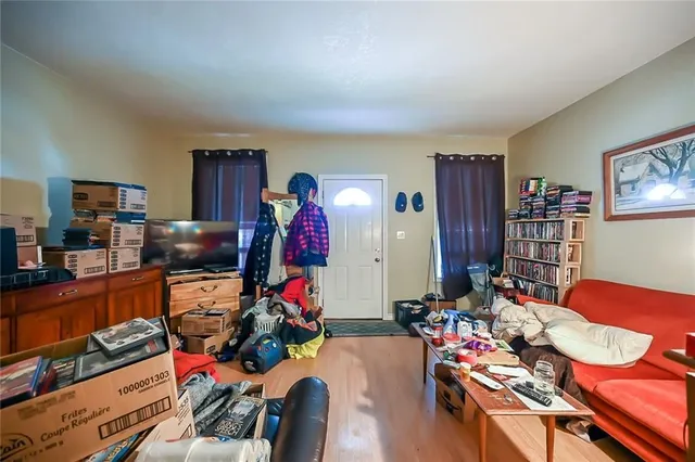 Additional property image - 129 LYNDEN Rd