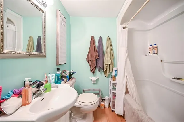 Additional property image - 129 LYNDEN Rd