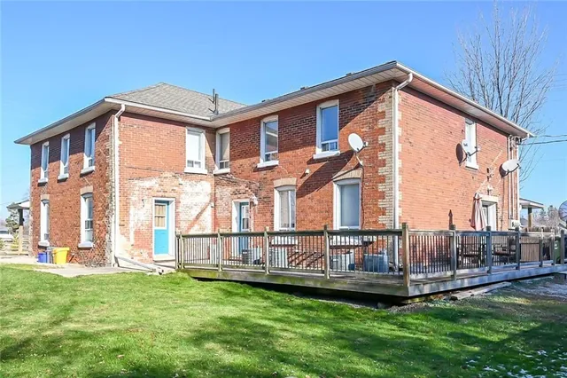Additional property image - 129 LYNDEN Rd