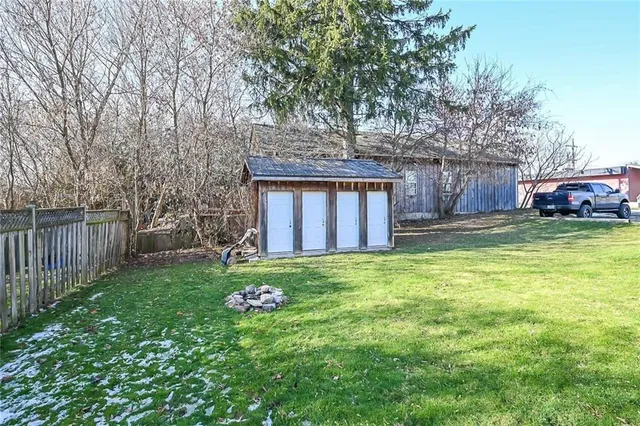 Additional property image - 129 LYNDEN Rd