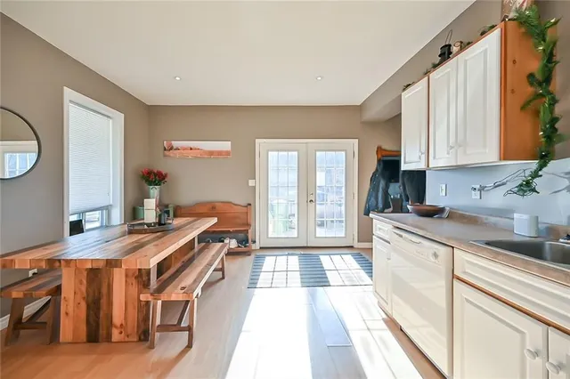 Additional property image - 129 LYNDEN Rd