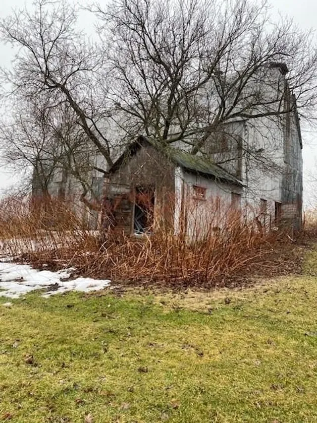 Additional property image - 1457 Woodburn Rd