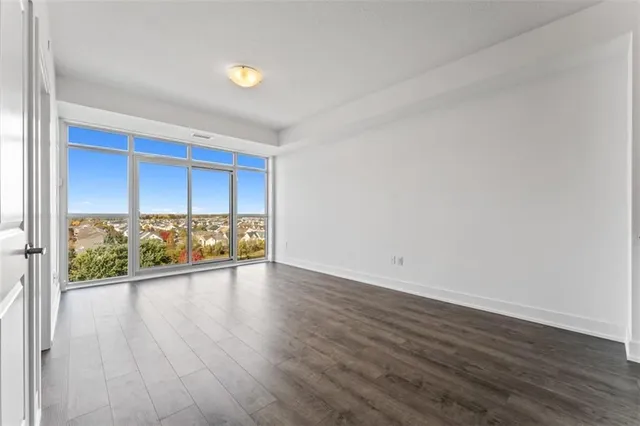 Additional property image - 460 Dundas St Unit 803