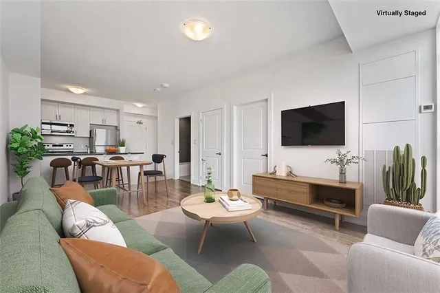 Additional property image - 460 Dundas St Unit 803