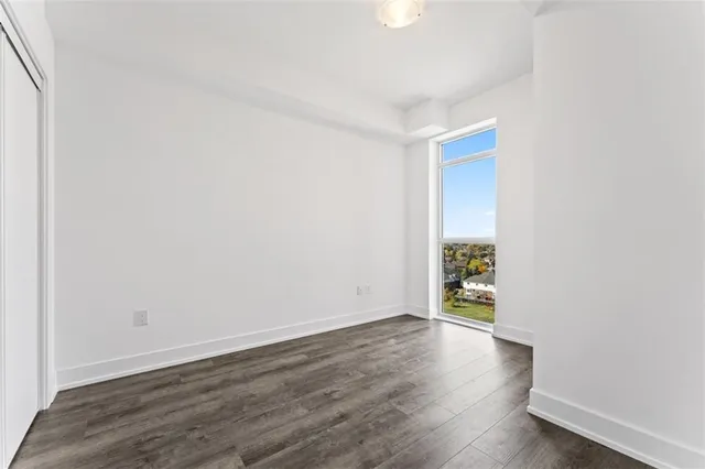 Additional property image - 460 Dundas St Unit 803