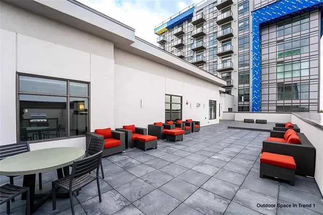 Additional property image - 460 Dundas St Unit 803