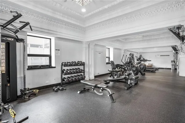 Additional property image - 112 King St Unit 1111