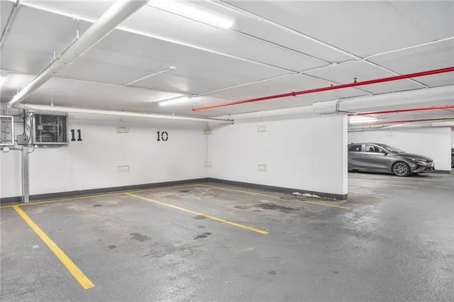 Additional property image - 112 King St Unit 1111