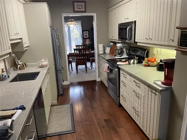 Additional property image - 7 DAVIDSON Blvd Unit 55