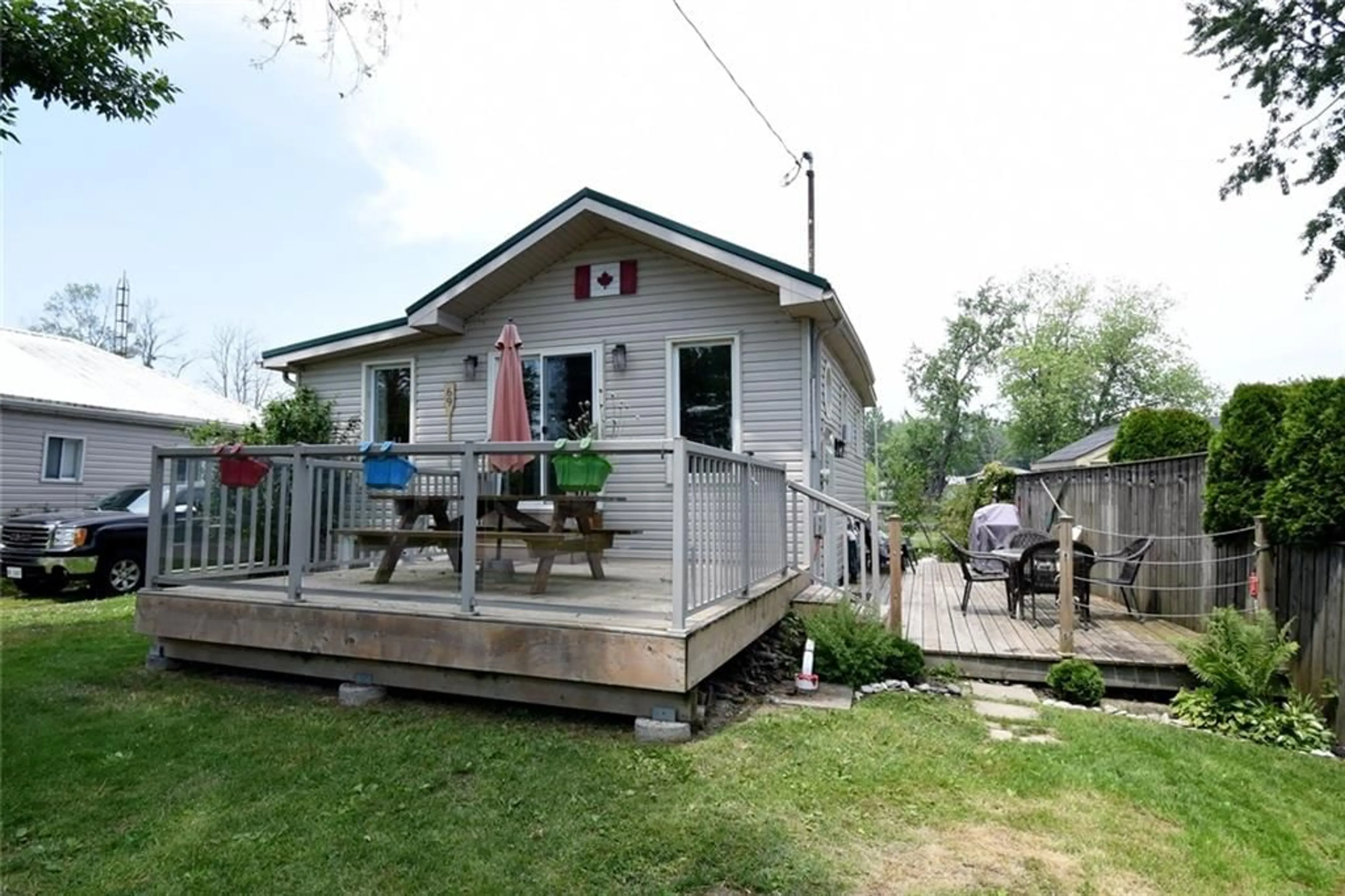 Cottage for 69 LAKESIDE Dr, Nanticoke Ontario N0A 1L0