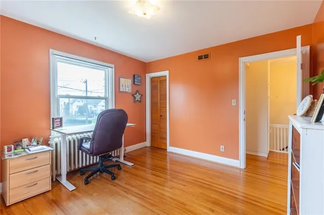 Additional property image - 2317 Lakeshore Rd