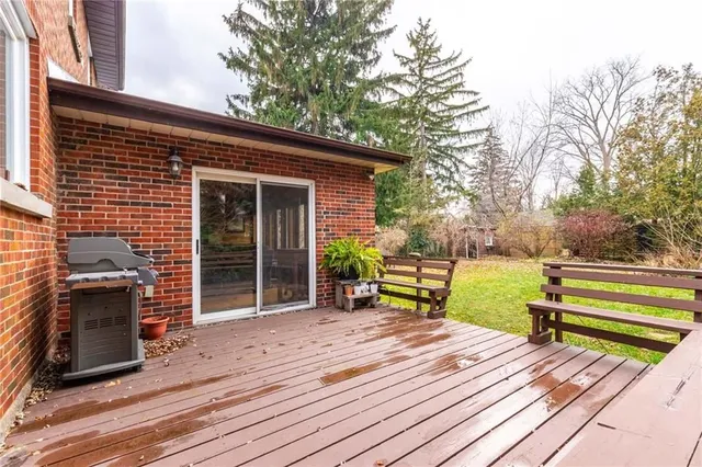 Additional property image - 2317 Lakeshore Rd