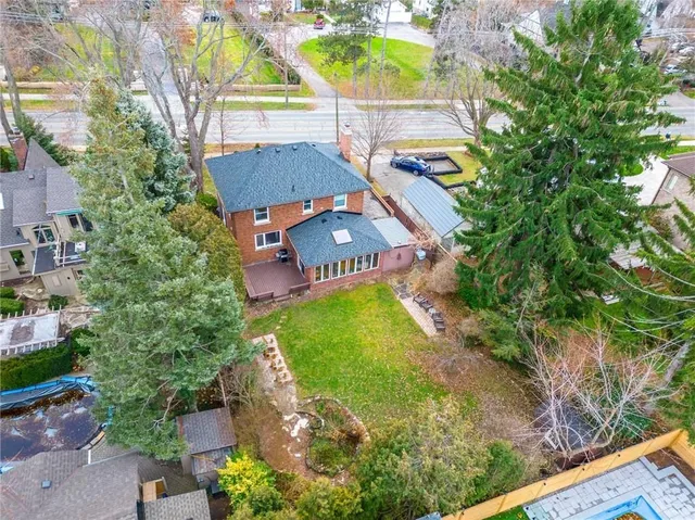Additional property image - 2317 Lakeshore Rd