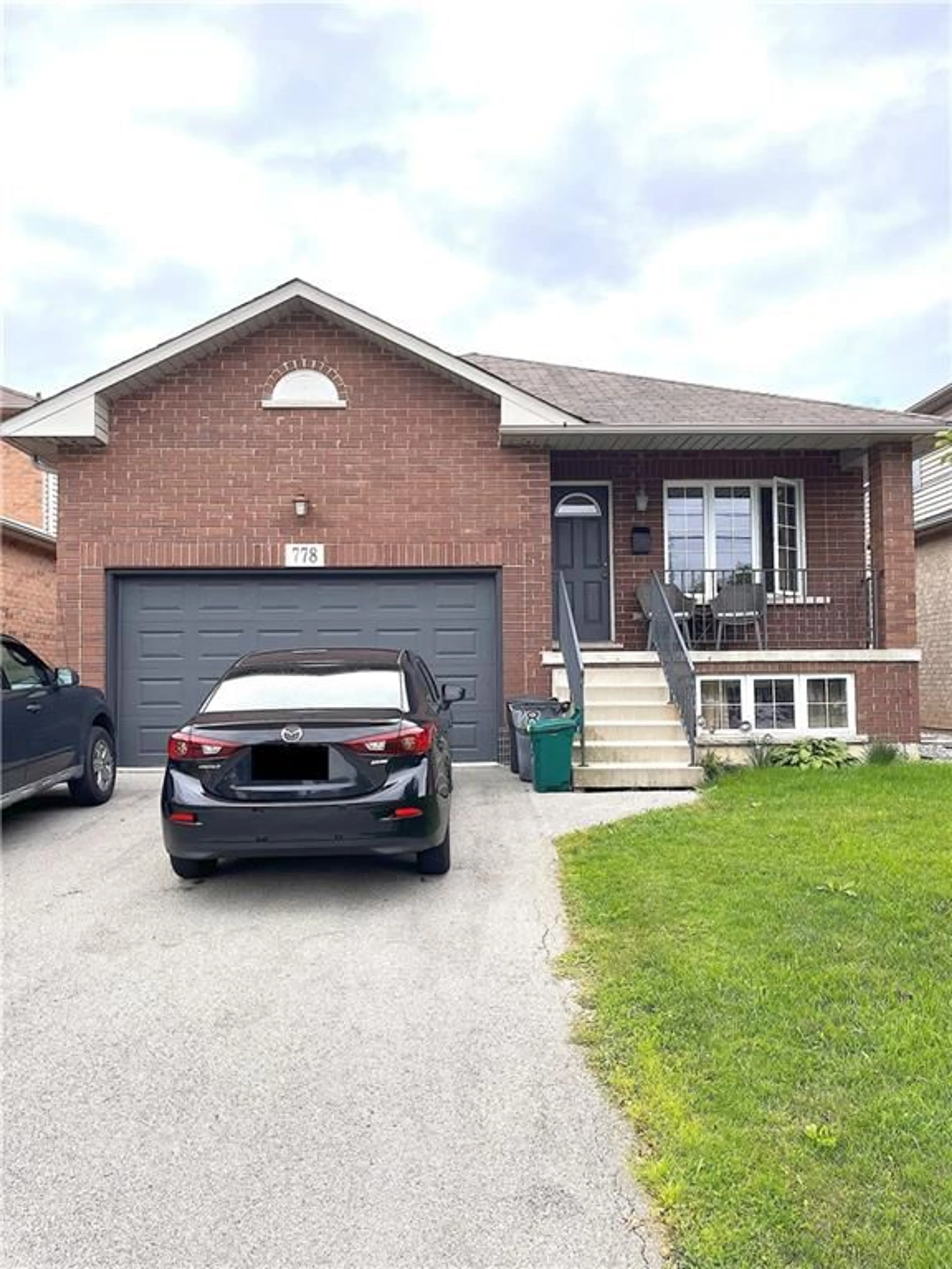 Home with brick exterior material for 778 NINTH Ave, Hamilton Ontario L8T 2A8