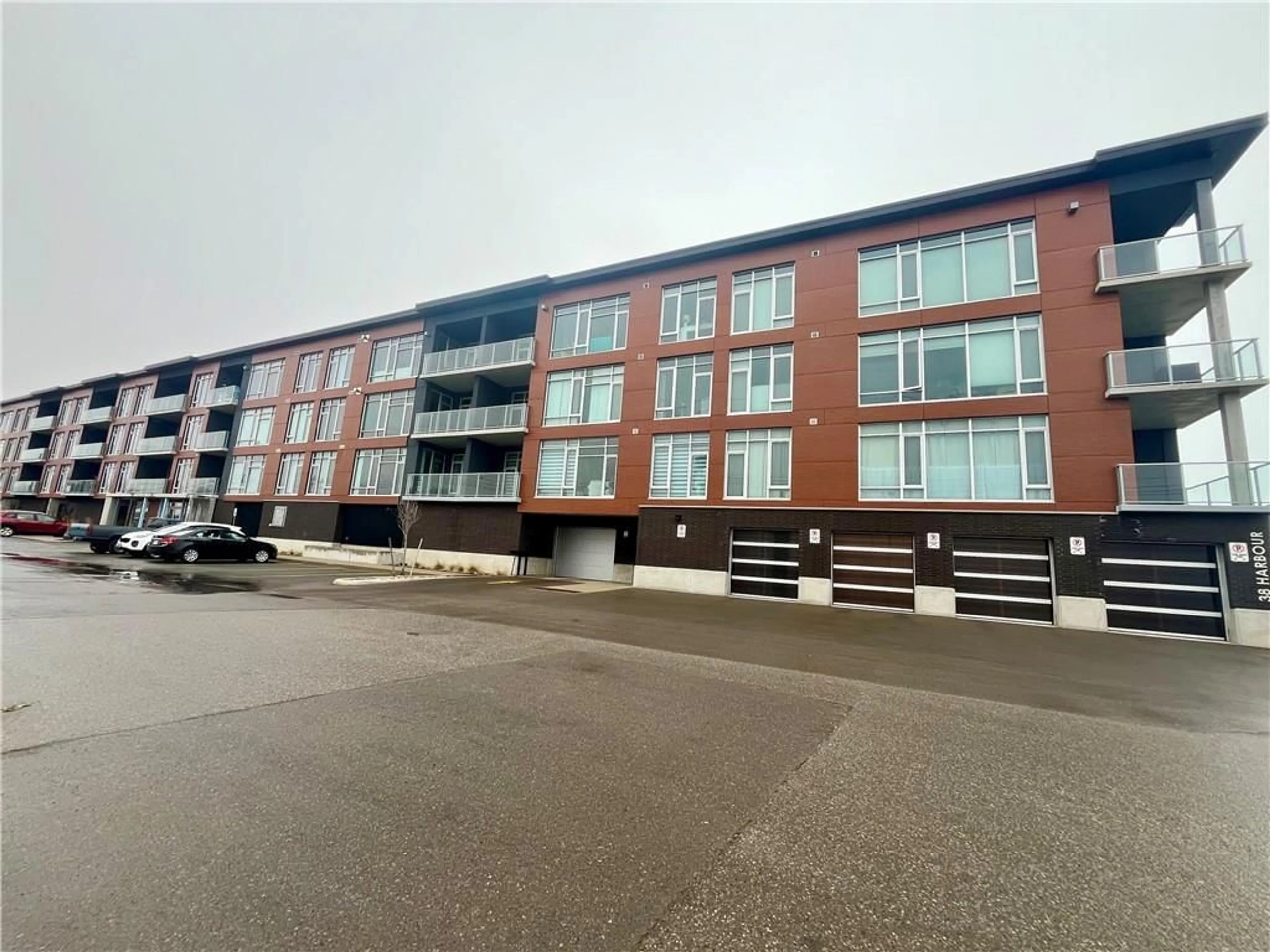 A pic from exterior of the house or condo for 38 HARBOUR St #206, Port Dover Ontario N0A 1N0