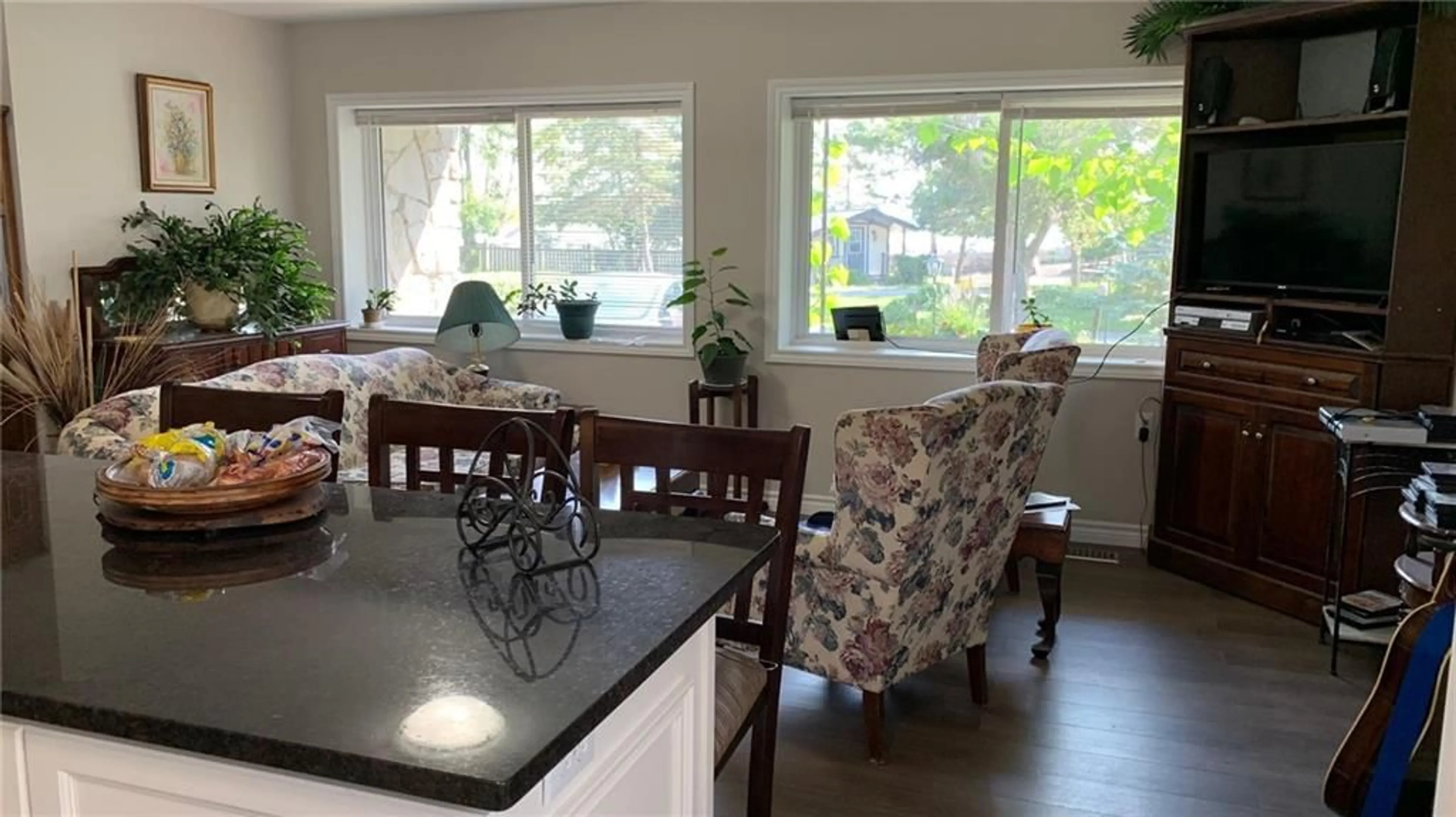 Dining room for 2773 North Shore Dr, Lowbanks Ontario N0A 1K0
