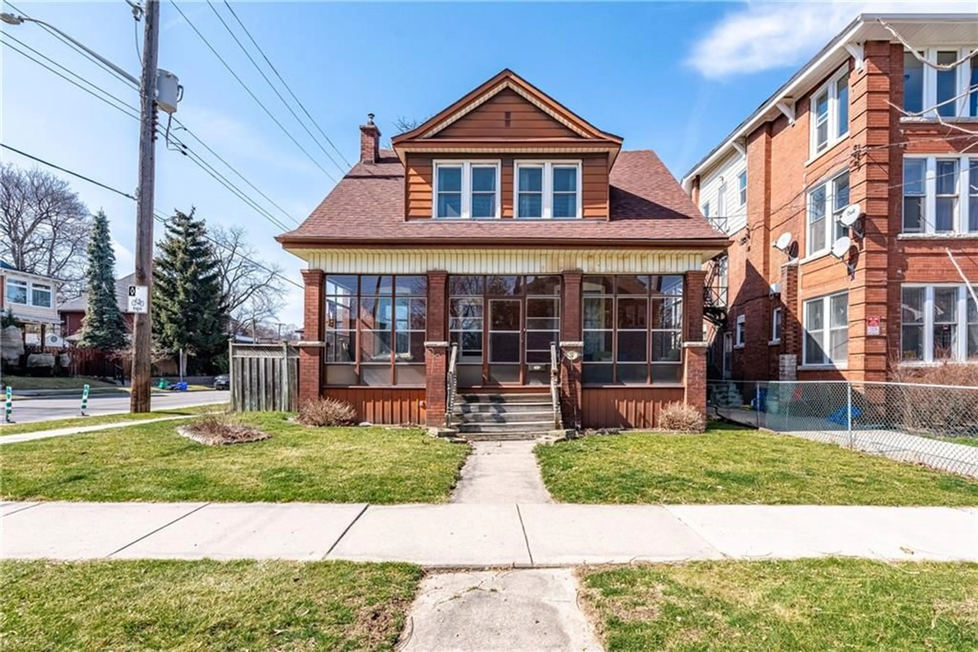 Home with brick exterior material for 52 Blake St, Hamilton Ontario L8M 2S5