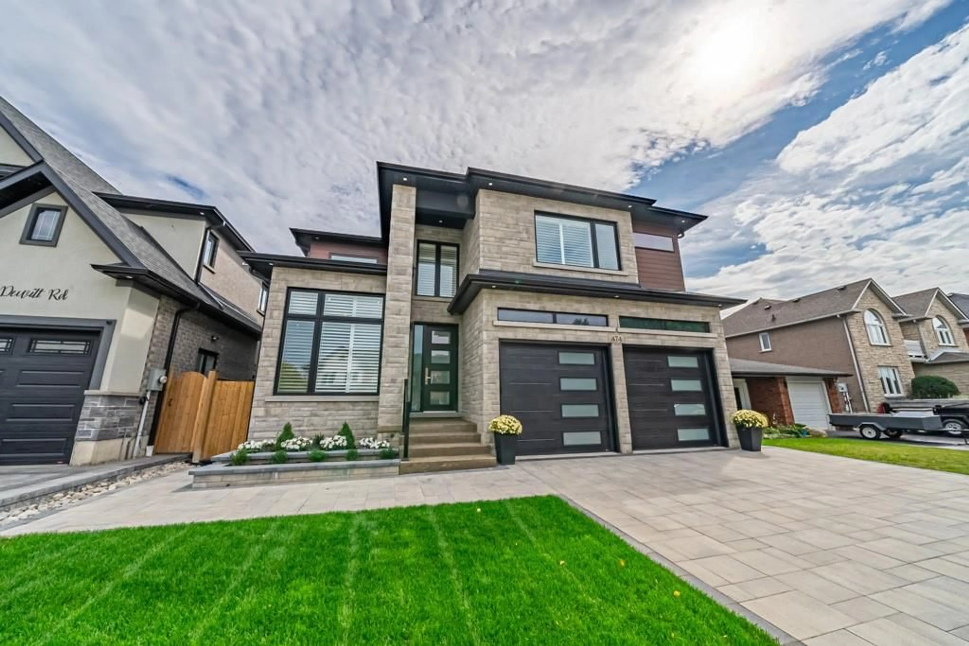 Home with brick exterior material for 474 Dewitt Rd, Stoney Creek Ontario L8E 5A5