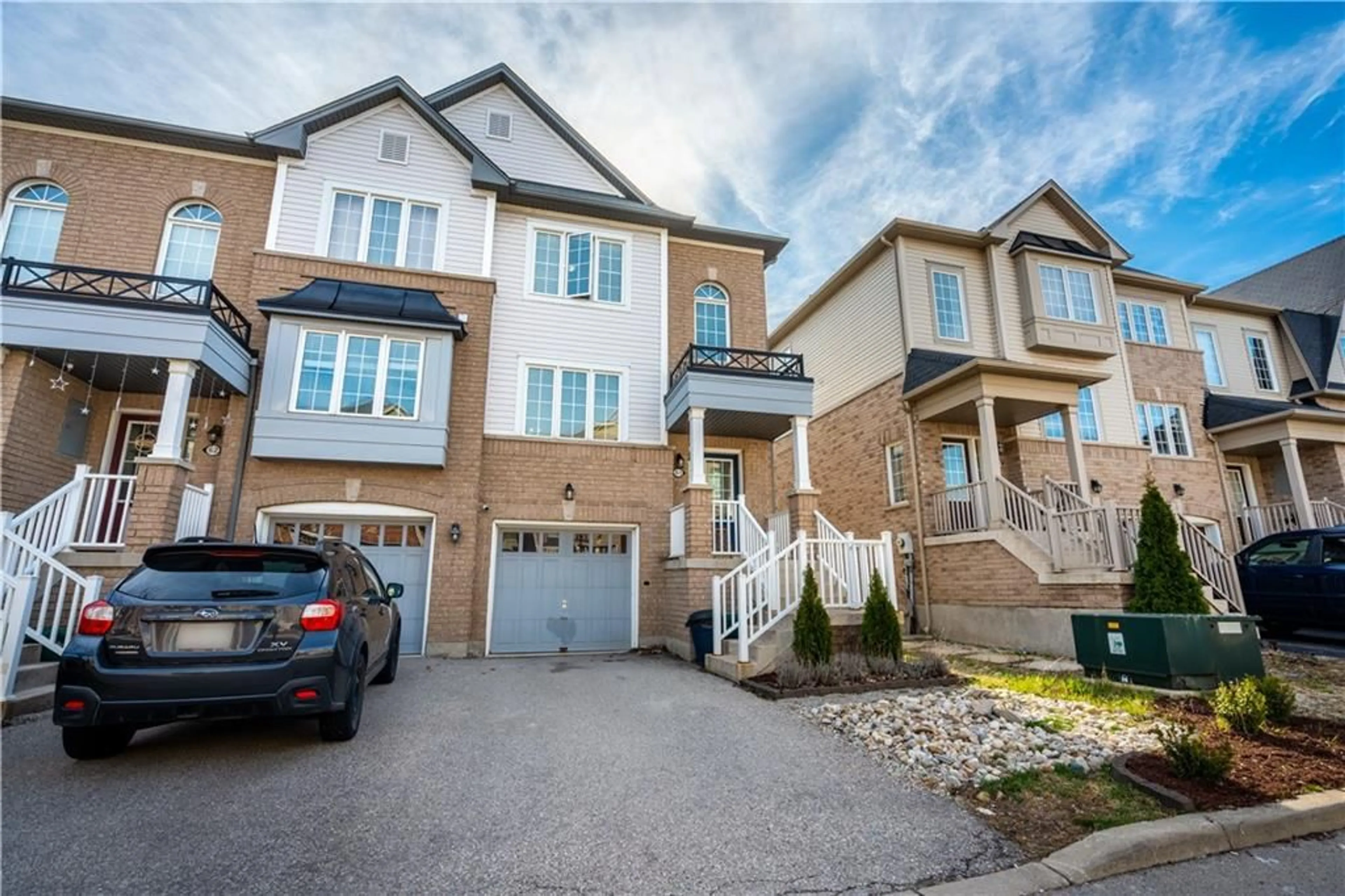 A pic from exterior of the house or condo for 7 SIRENTE Dr #61, Hamilton Ontario L9A 0B4