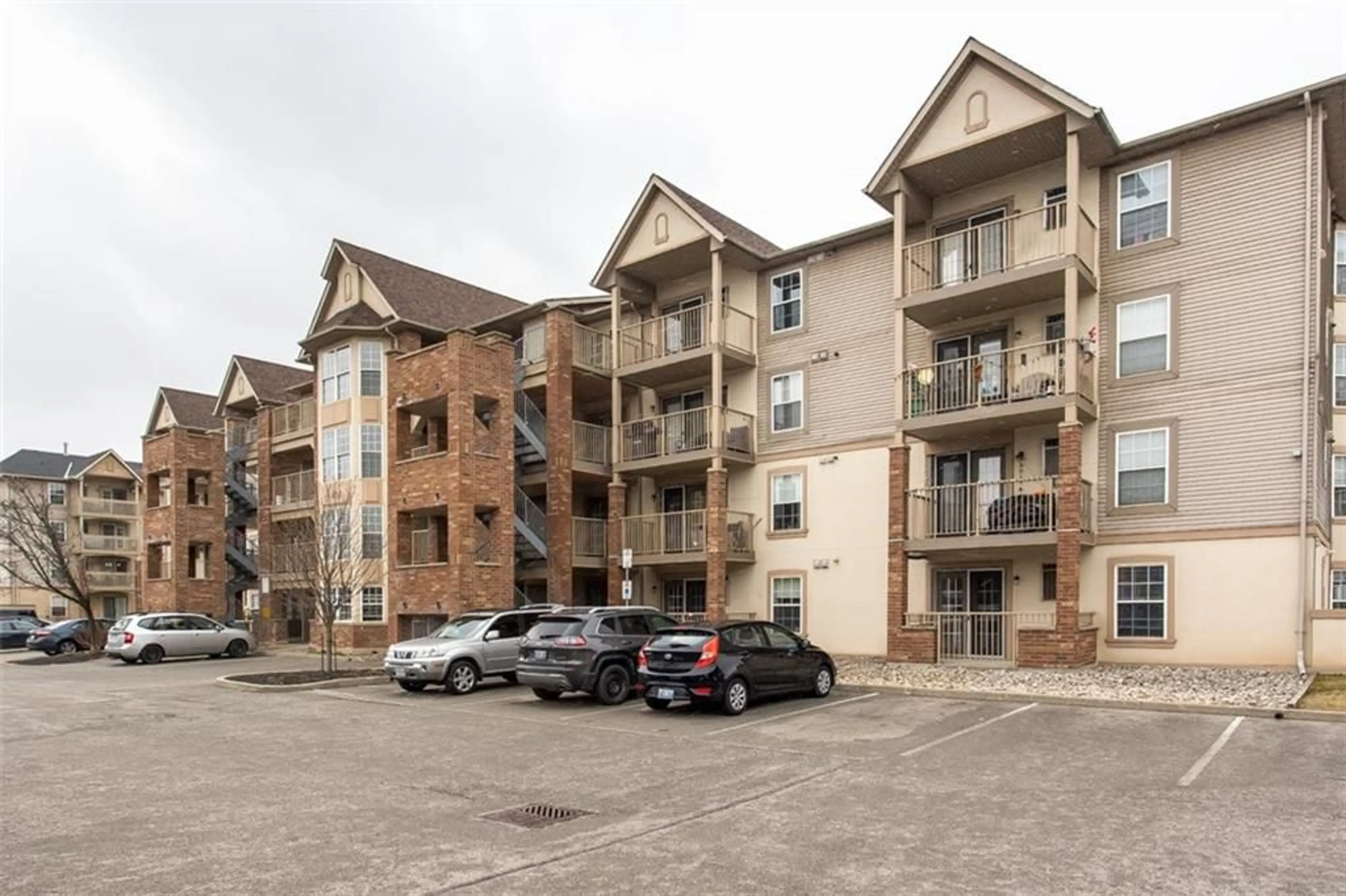 A pic from exterior of the house or condo for 4025 KILMER Dr #410, Burlington Ontario L7M 4M5