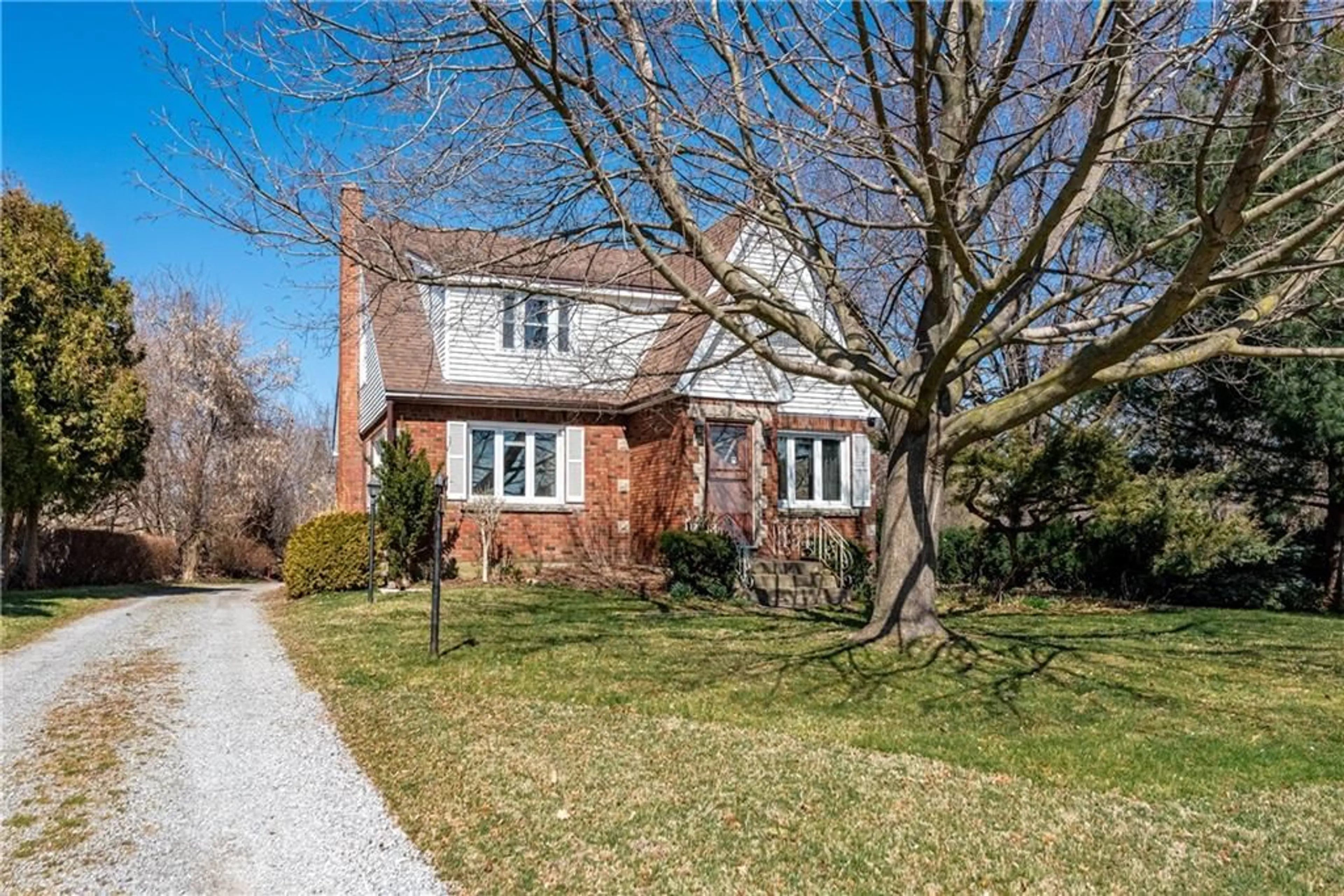 Cottage for 810 Lakeshore Rd, Niagara-on-the-Lake Ontario L0S 1J0
