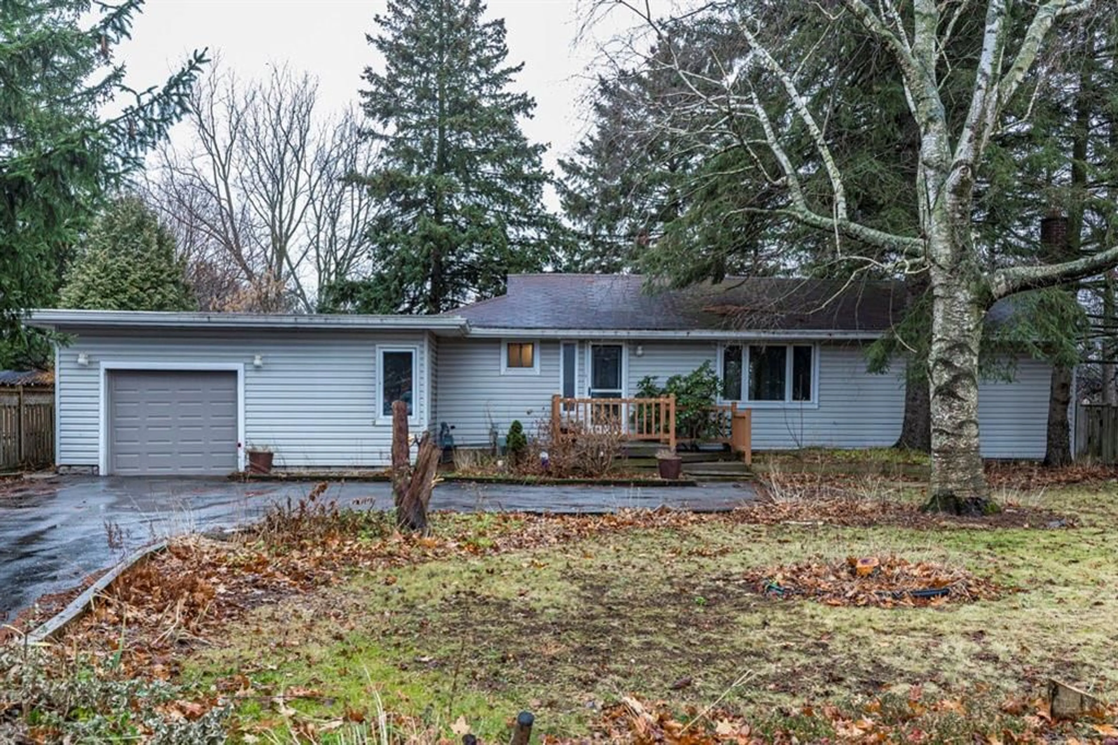 Frontside or backside of a home for 459 Hamilton Dr, Ancaster Ontario L9G 2A9