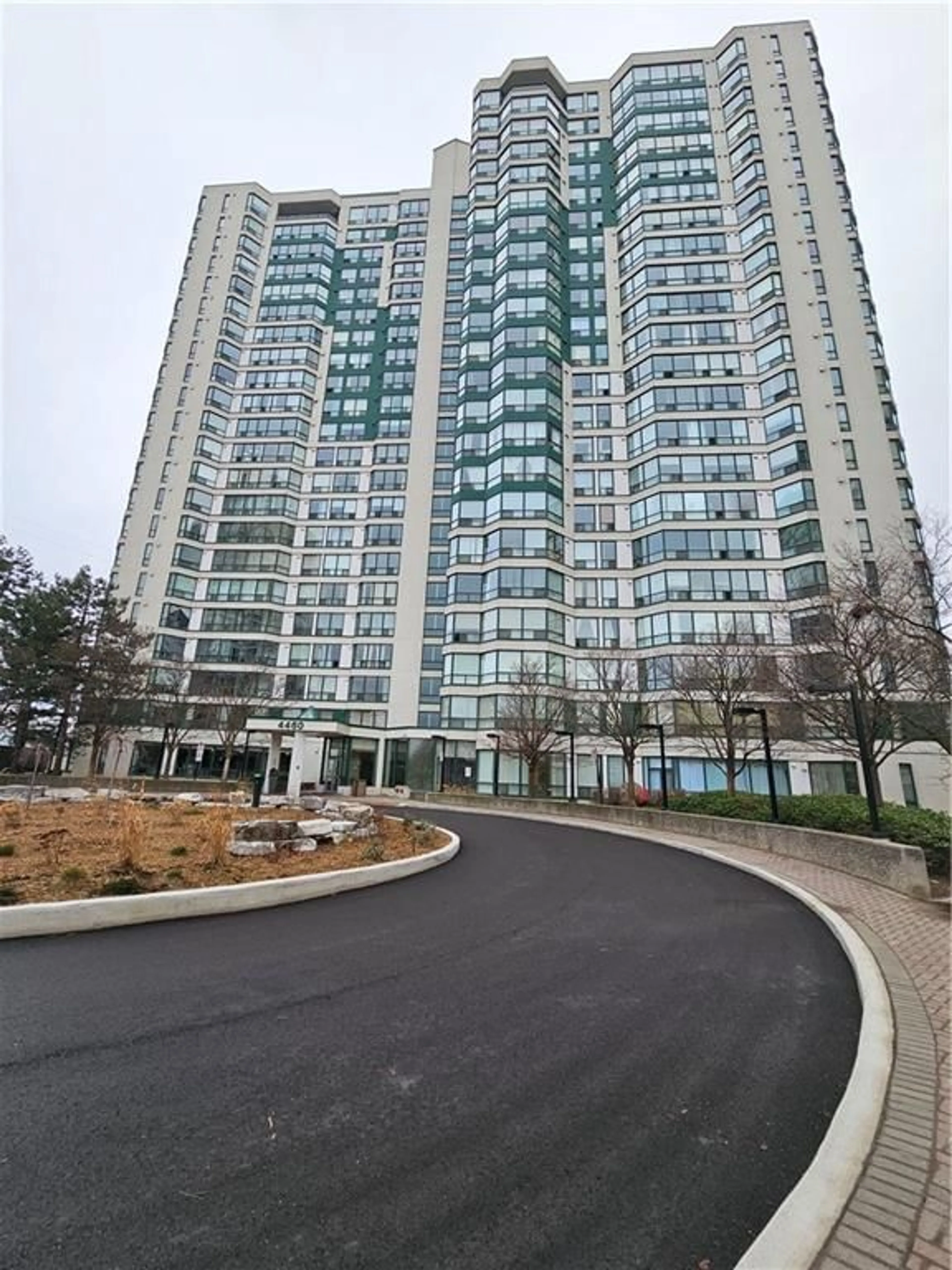 A pic from exterior of the house or condo for 4460 TUCANA Crt #403, Mississauga Ontario L5R 3K9