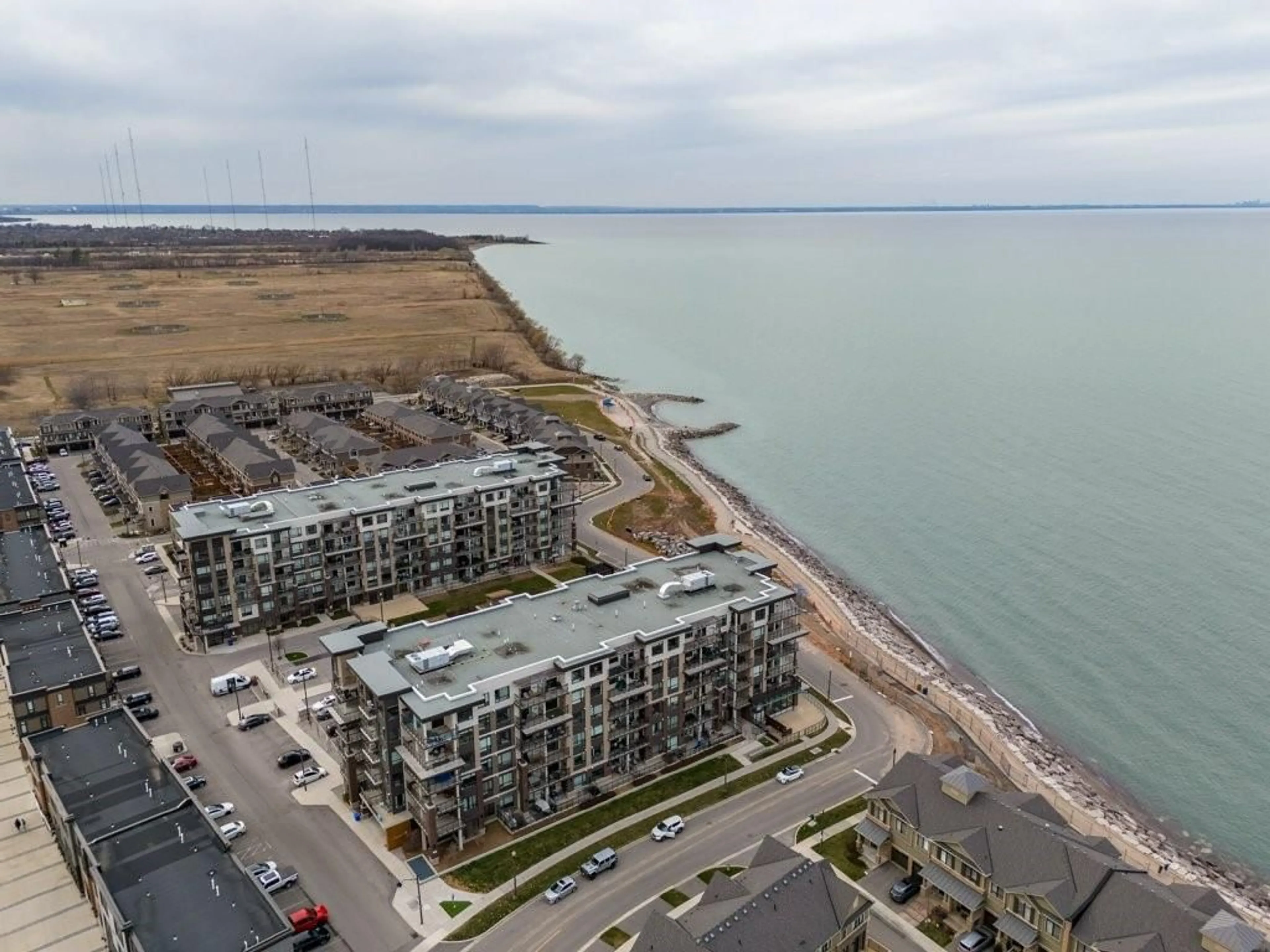 Lakeview for 10 Esplanade Lane #211, Grimsby Ontario L3M 0H1