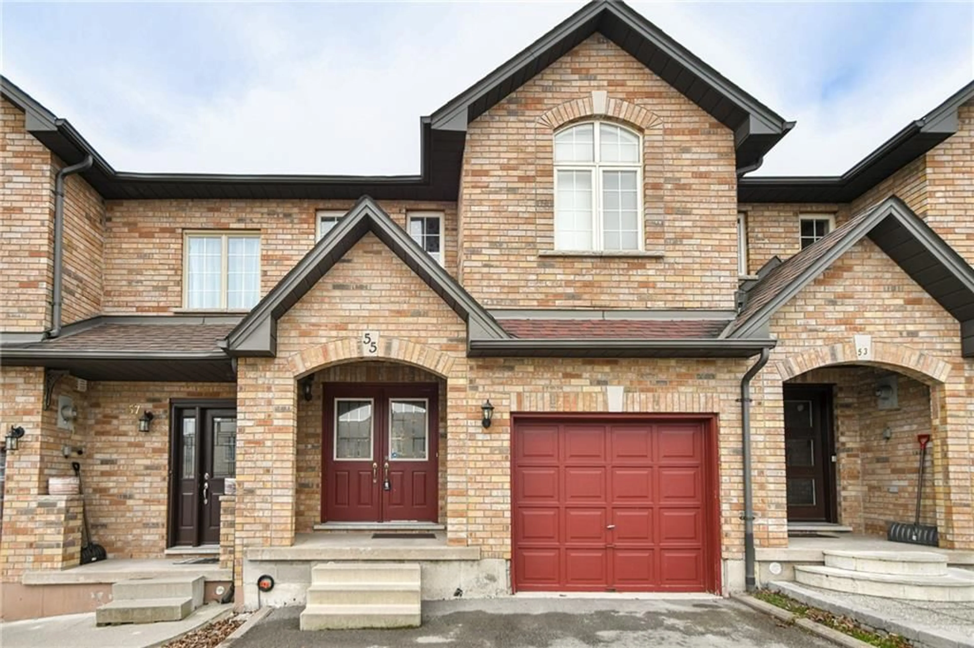 Home with brick exterior material for 55 Townmansion Dr, Hamilton Ontario L8T 5A6