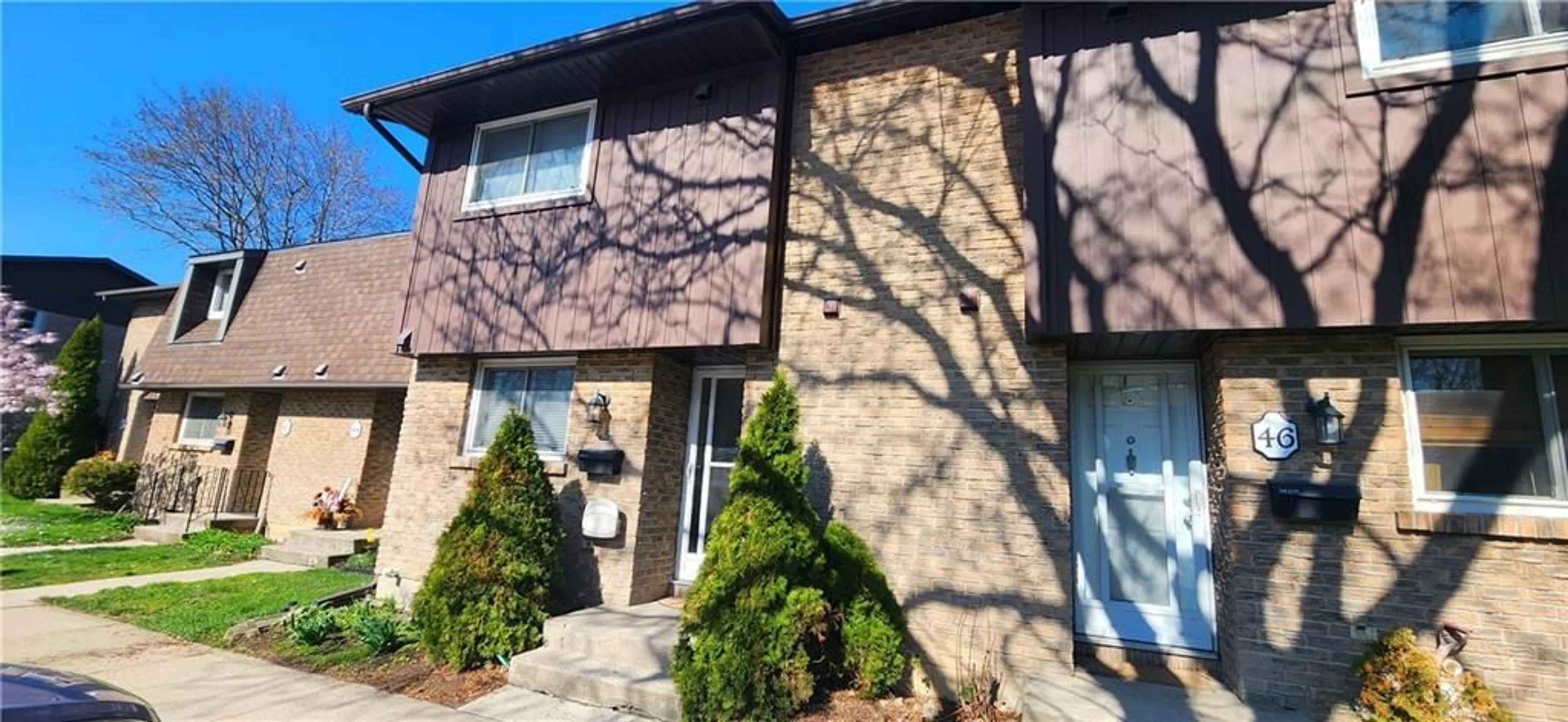 A pic from exterior of the house or condo for 151 LINWELL Rd #45, St. Catharines Ontario L2N 6P3