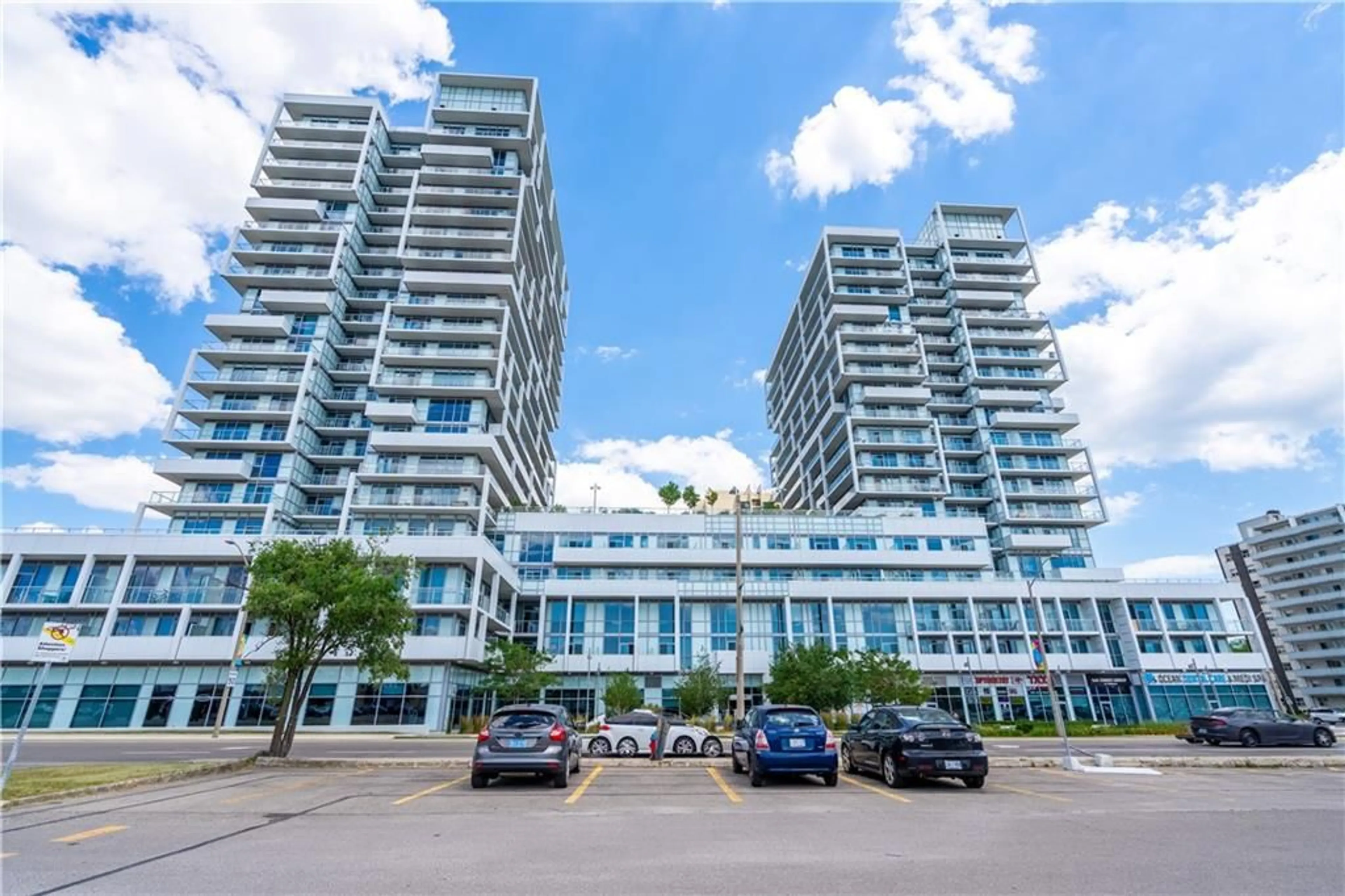 A pic from exterior of the house or condo for 55 Speers Rd #411, Oakville Ontario L6K 0H9
