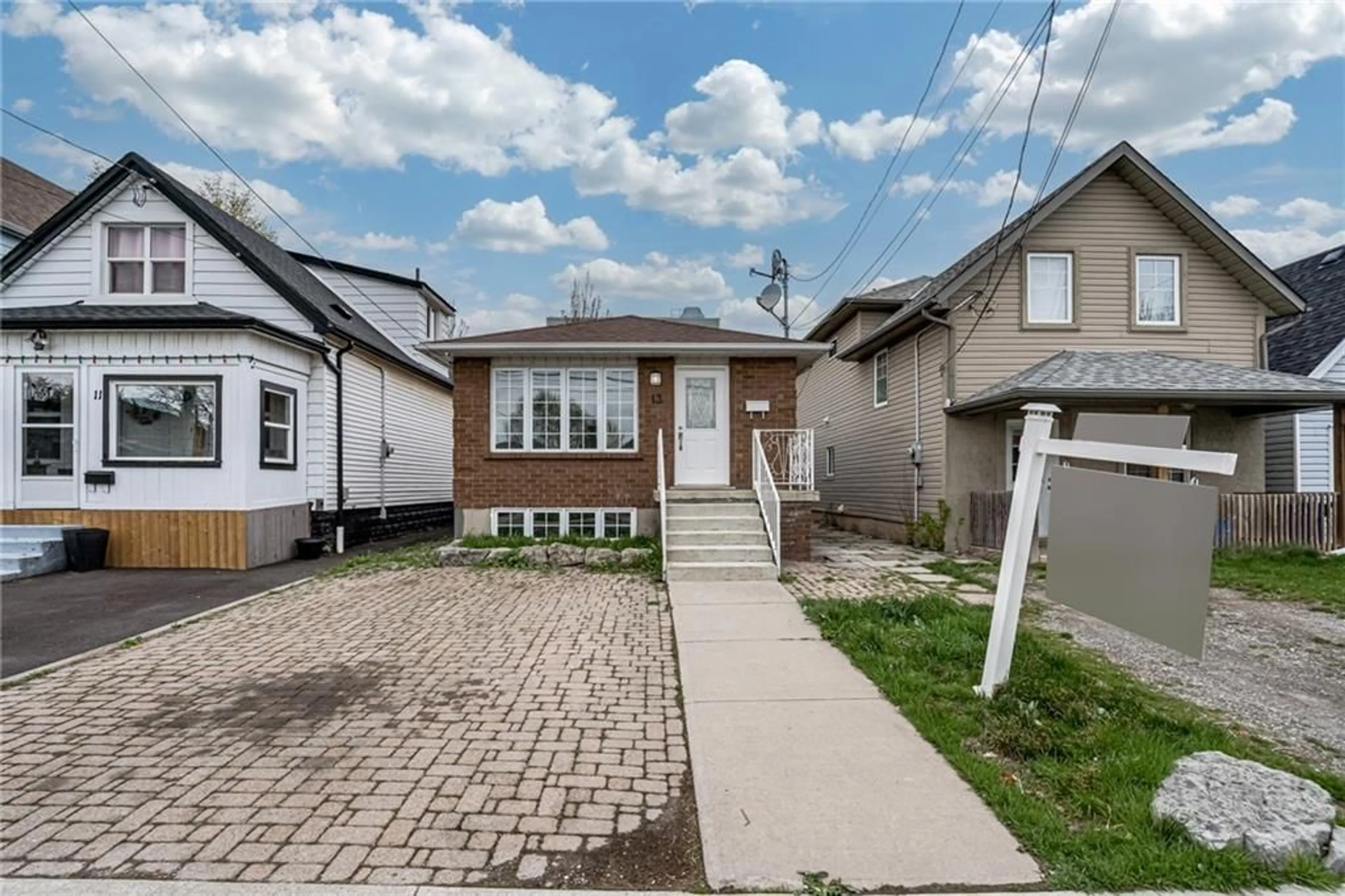 Frontside or backside of a home for 13 FREDERICK Ave, Hamilton Ontario L8H 4K1