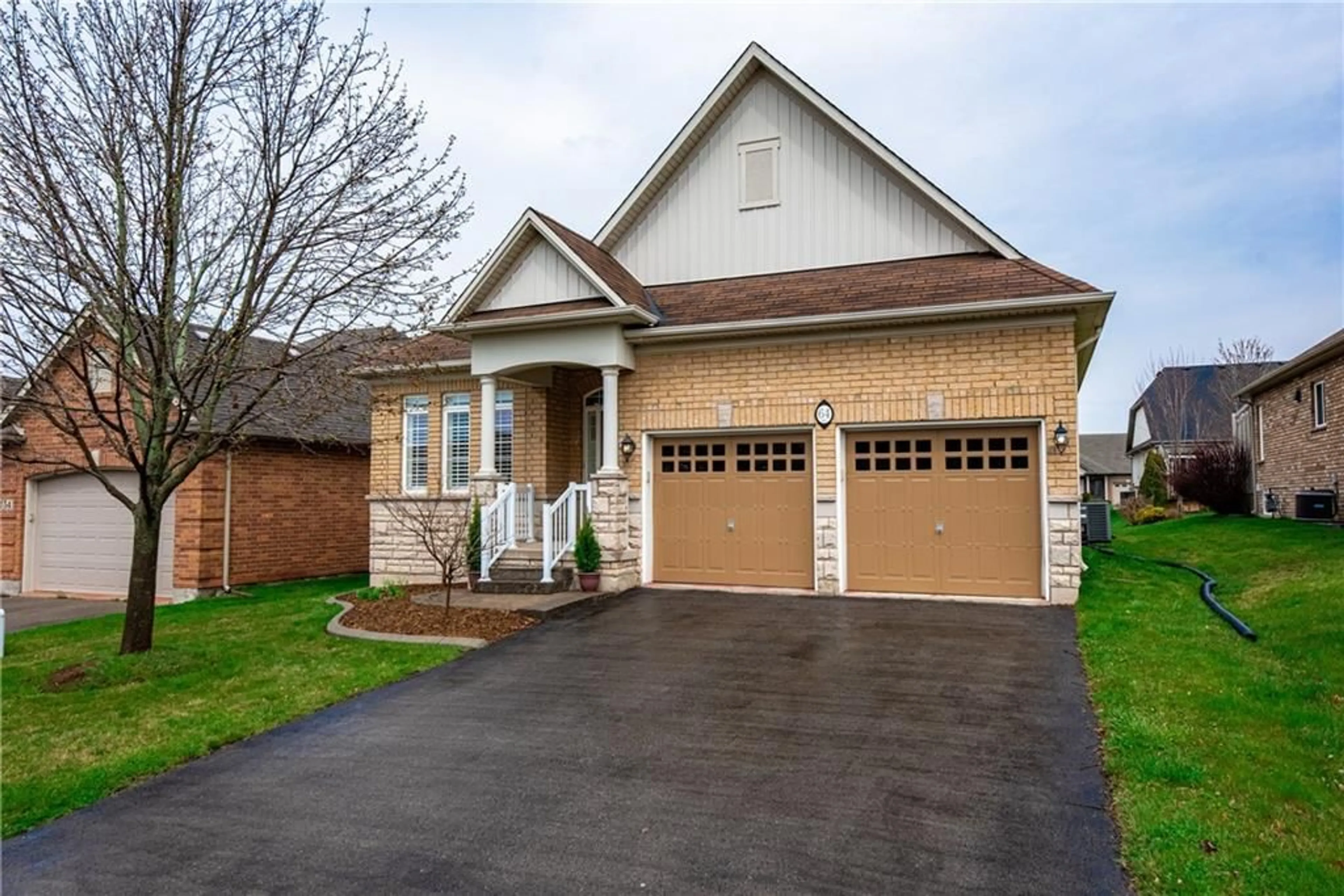 Frontside or backside of a home for 64 Morris Trail, Welland Ontario L3B 6G6