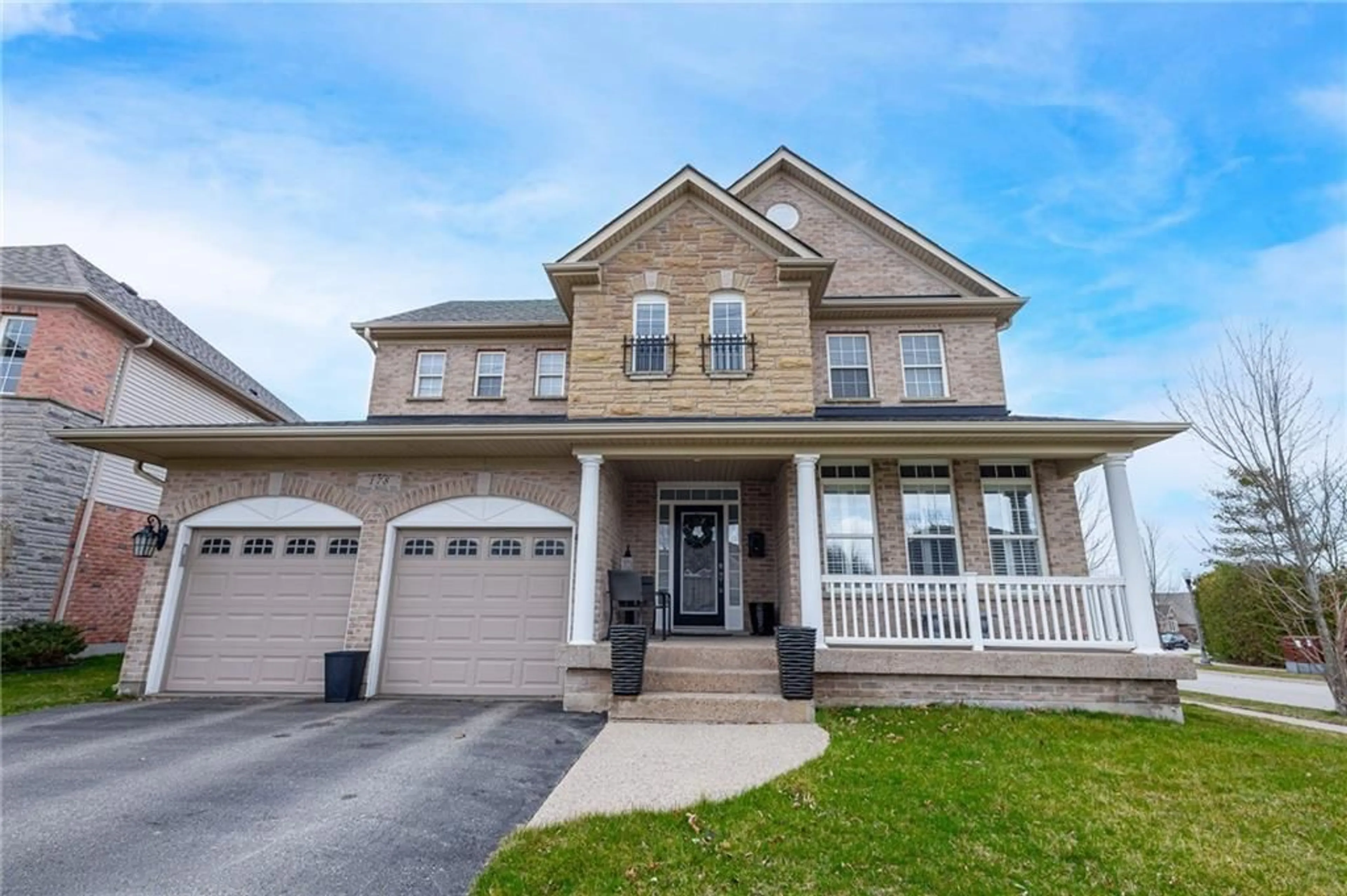 Frontside or backside of a home for 178 DOON MILLS Dr, Kitchener Ontario N2P 2S1