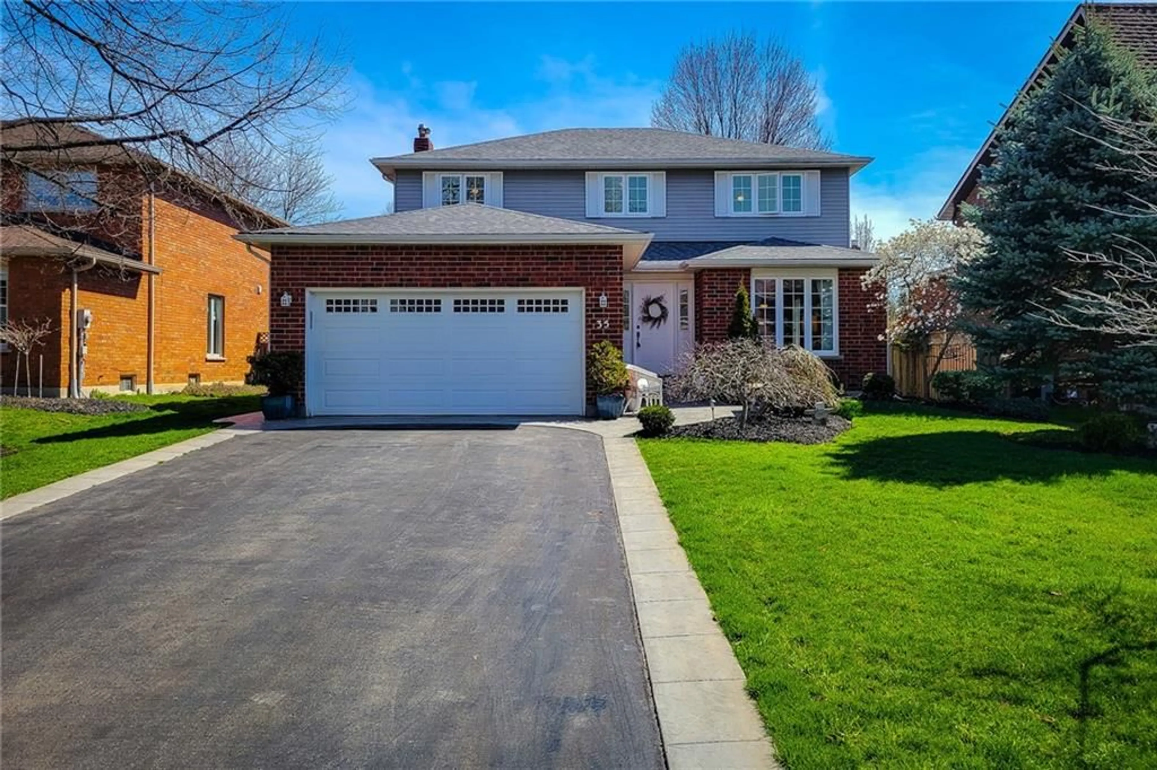 Home with brick exterior material for 35 GALLEY Rd, Ancaster Ontario L9G 4T1