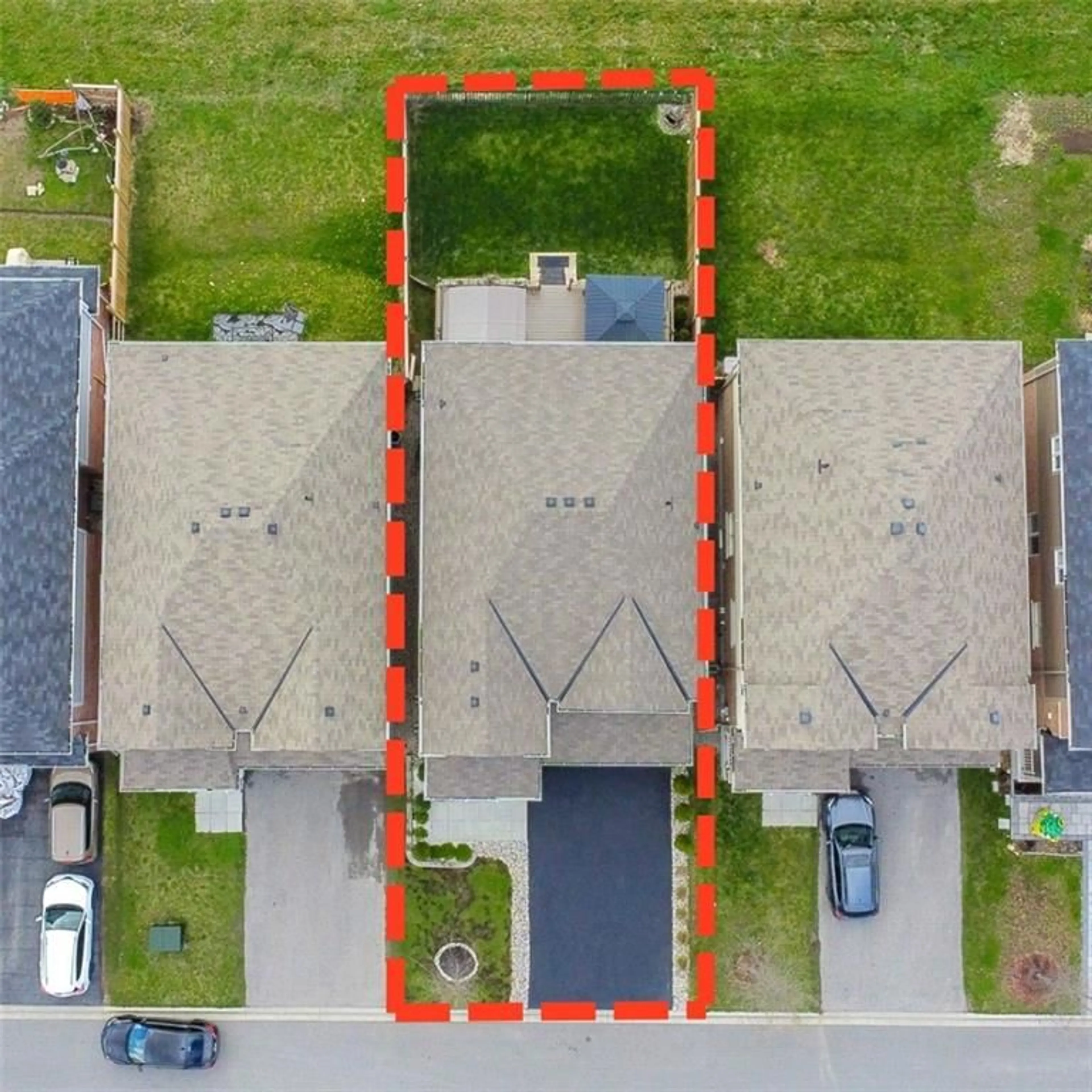 Frontside or backside of a home for 48 DRESSAGE Trail, Cambridge Ontario N3E 0C1