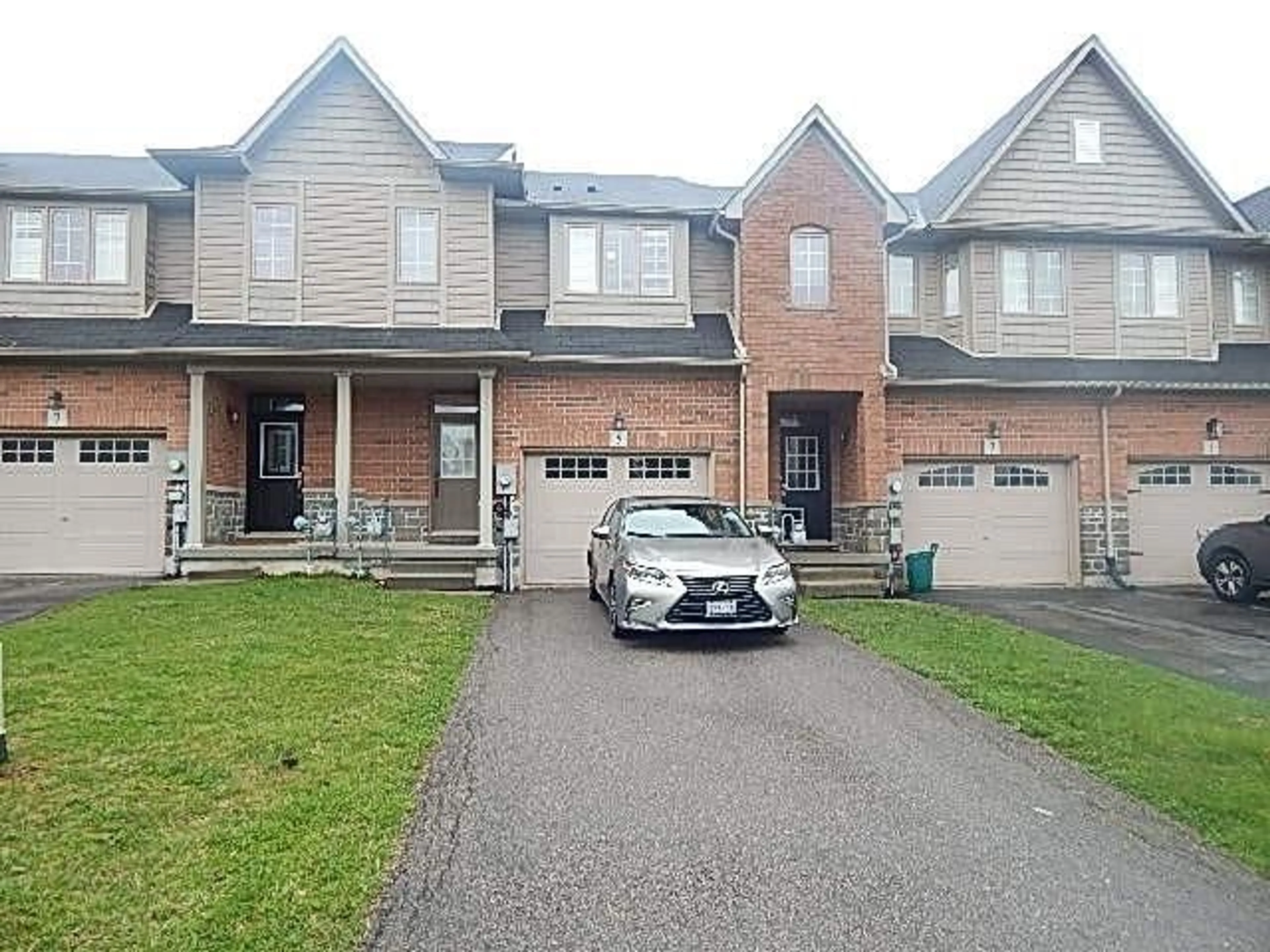 A pic from exterior of the house or condo for 5 Bankfield Cres, Stoney Creek Ontario L8J 0B9