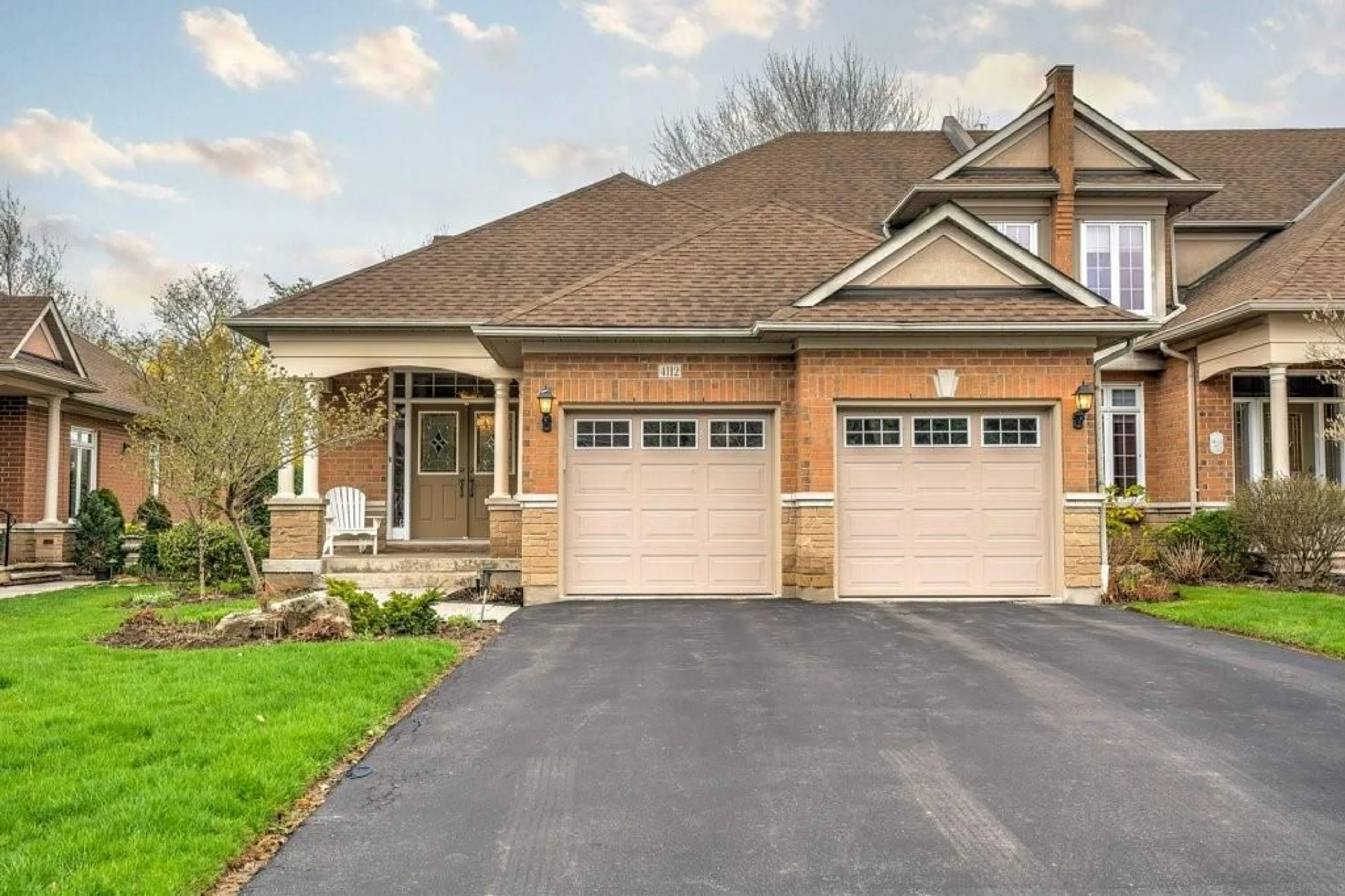 Frontside or backside of a home for 4112 STONEBRIDGE Cres, Burlington Ontario L7M 4N3