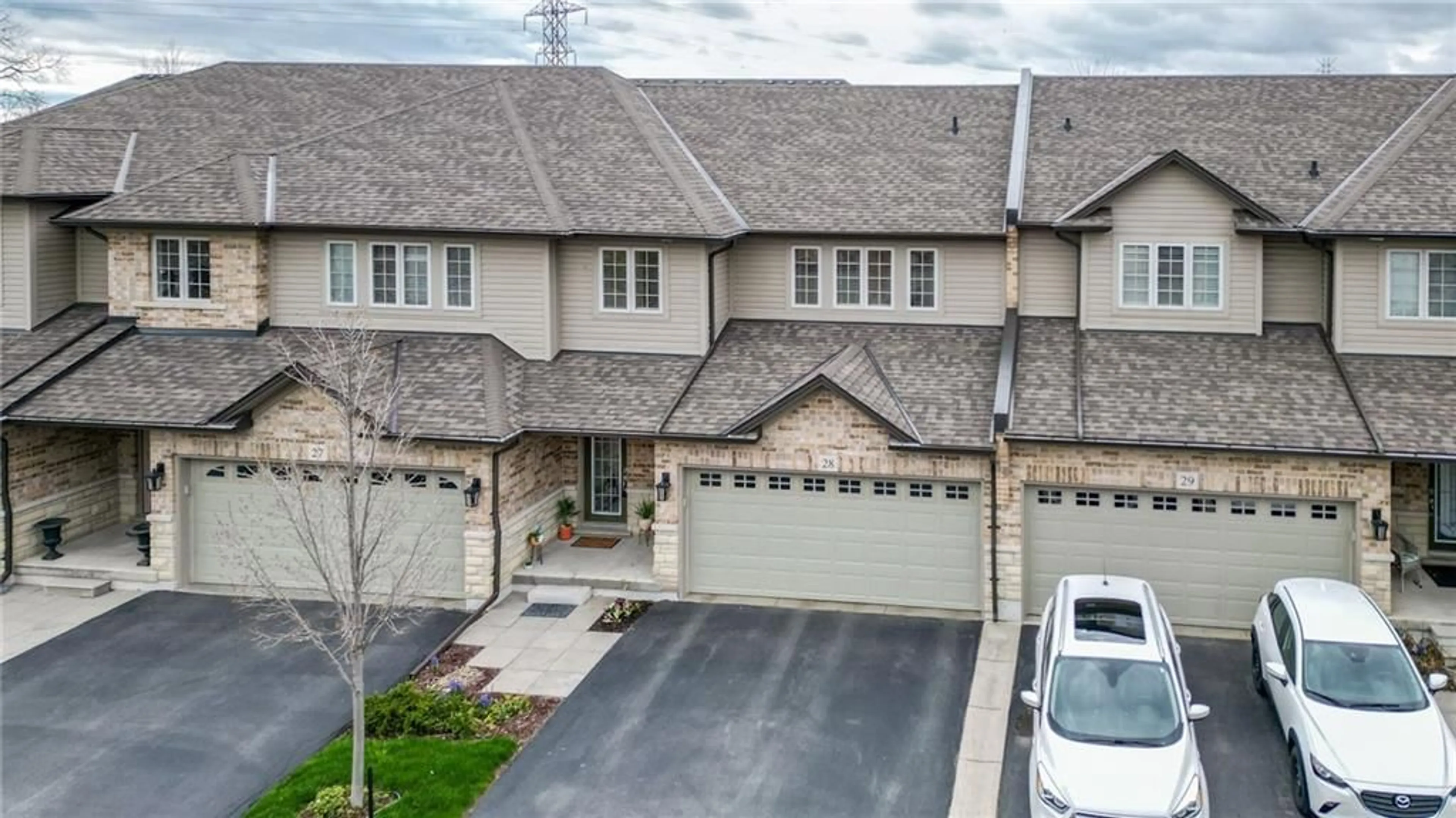 A pic from exterior of the house or condo for 441 Stonehenge Dr #28, Ancaster Ontario L9K 0B1