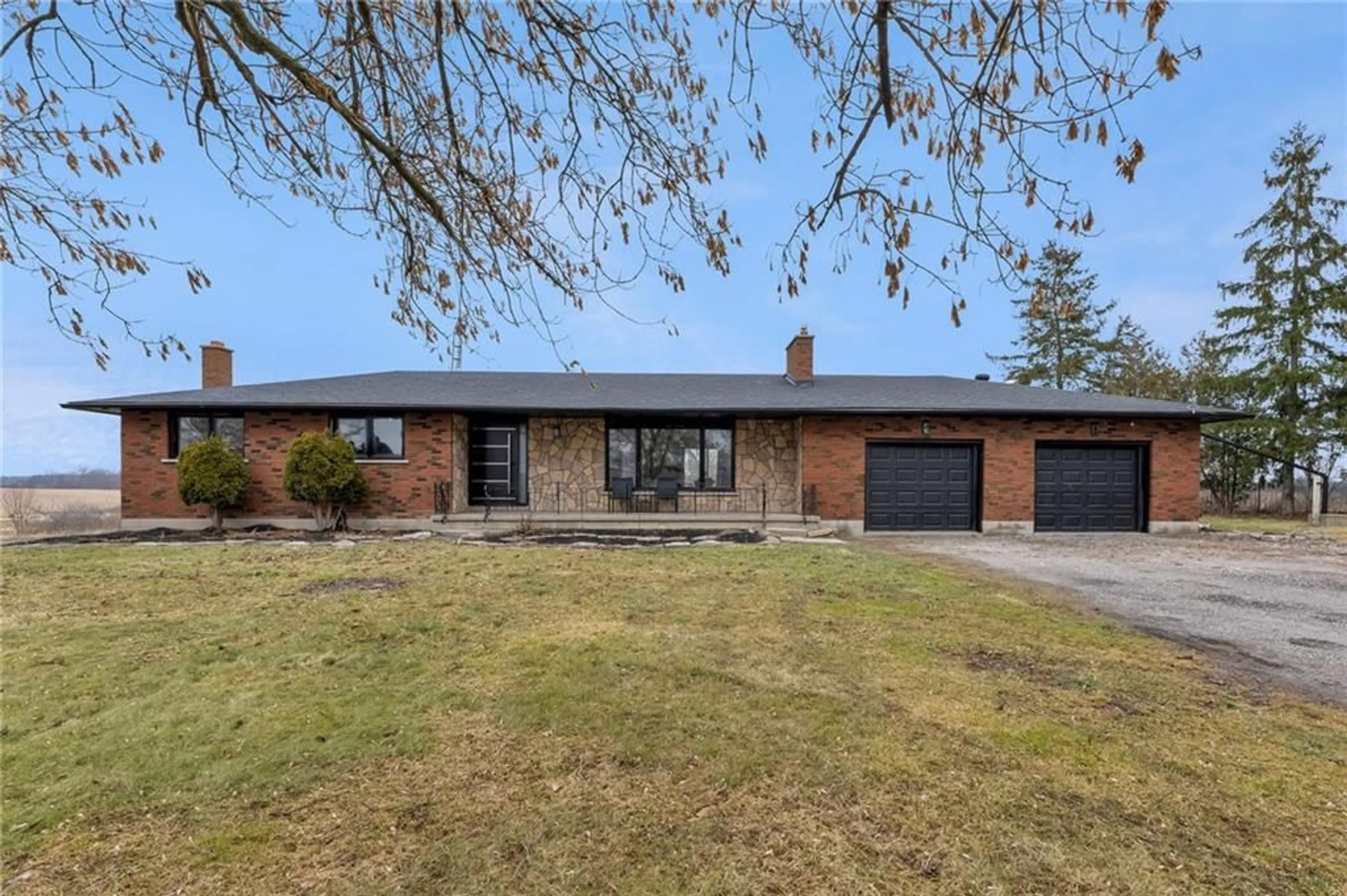 Home with brick exterior material for 9393 South Chippawa Rd, West Lincoln Ontario N0A 1C0