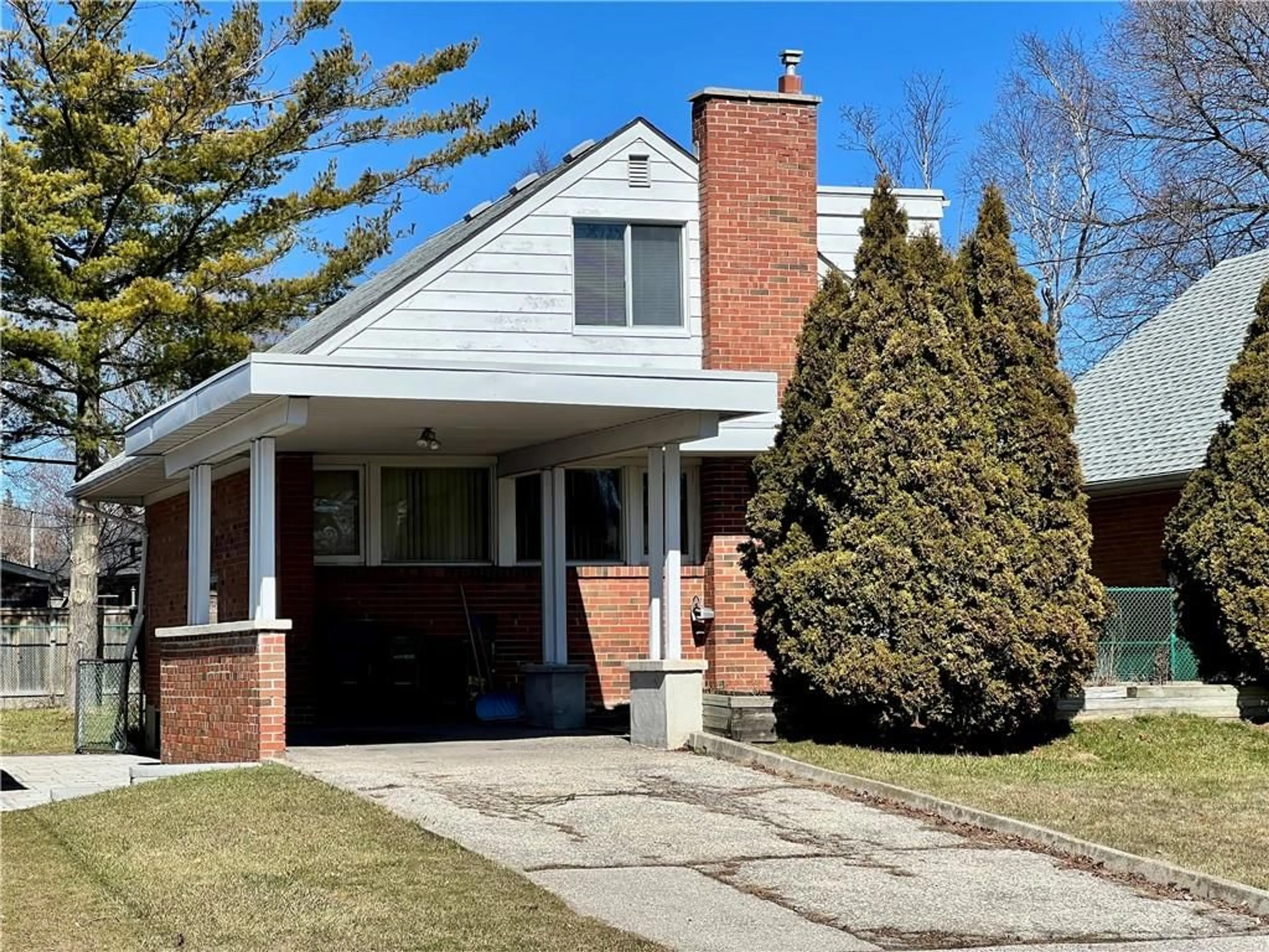 Frontside or backside of a home for 38 Deerfield Rd, Scarborough Ontario M1K 4X1