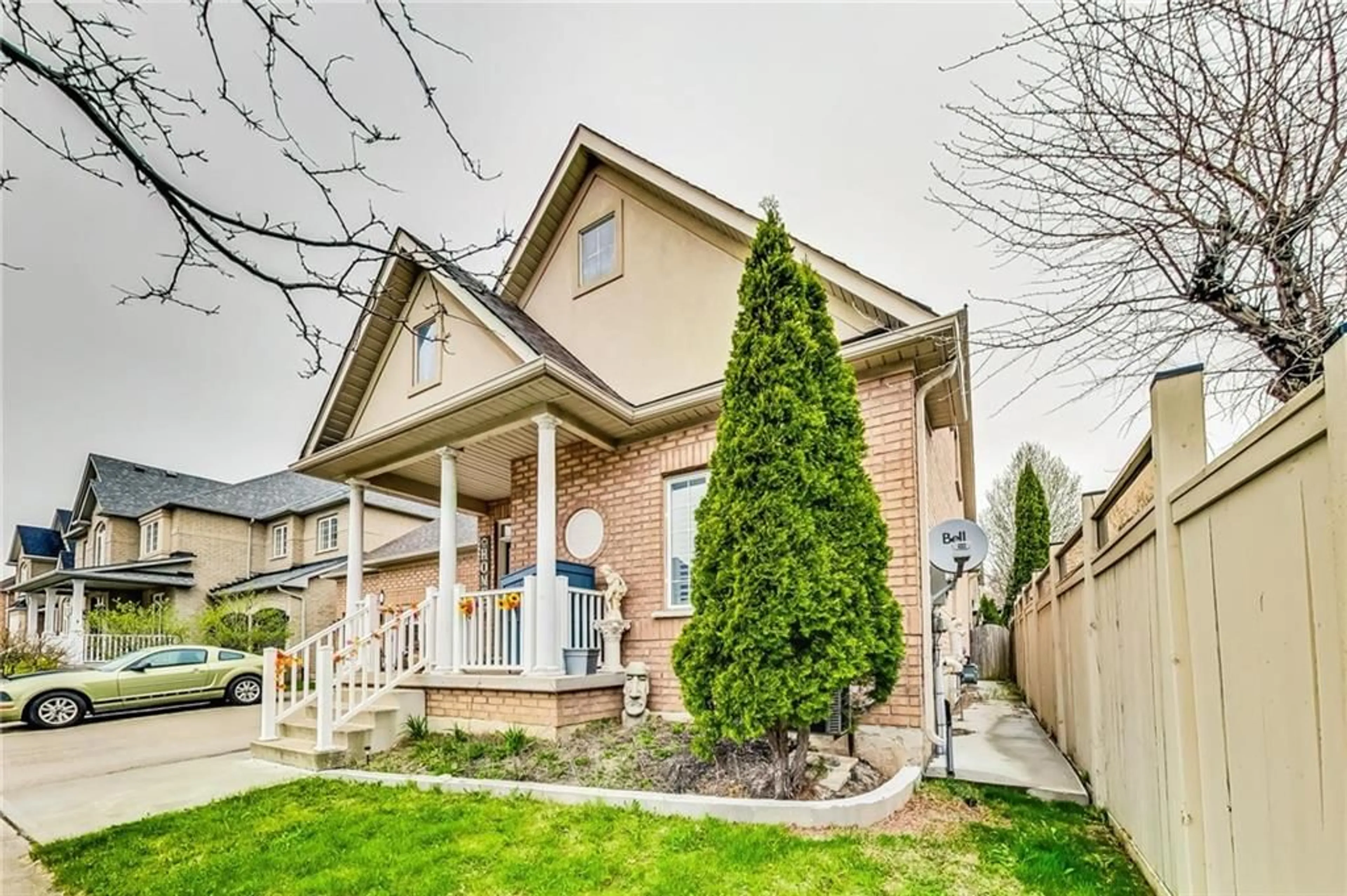Frontside or backside of a home for 15 CARDIGAN Pl, Stoney Creek Ontario L8E 6C3
