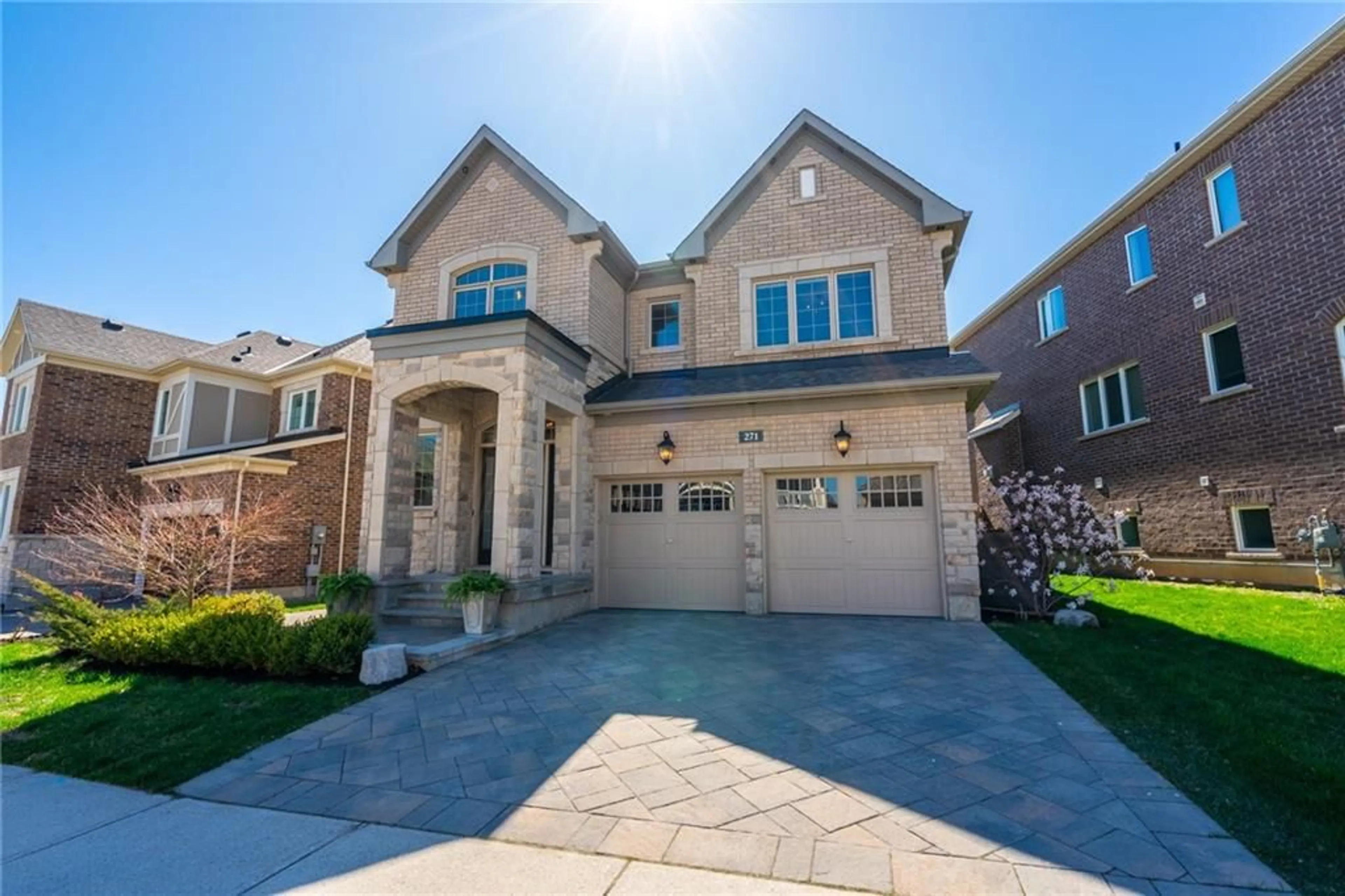 Home with brick exterior material for 271 Wisteria Way, Oakville Ontario L6M 1L3