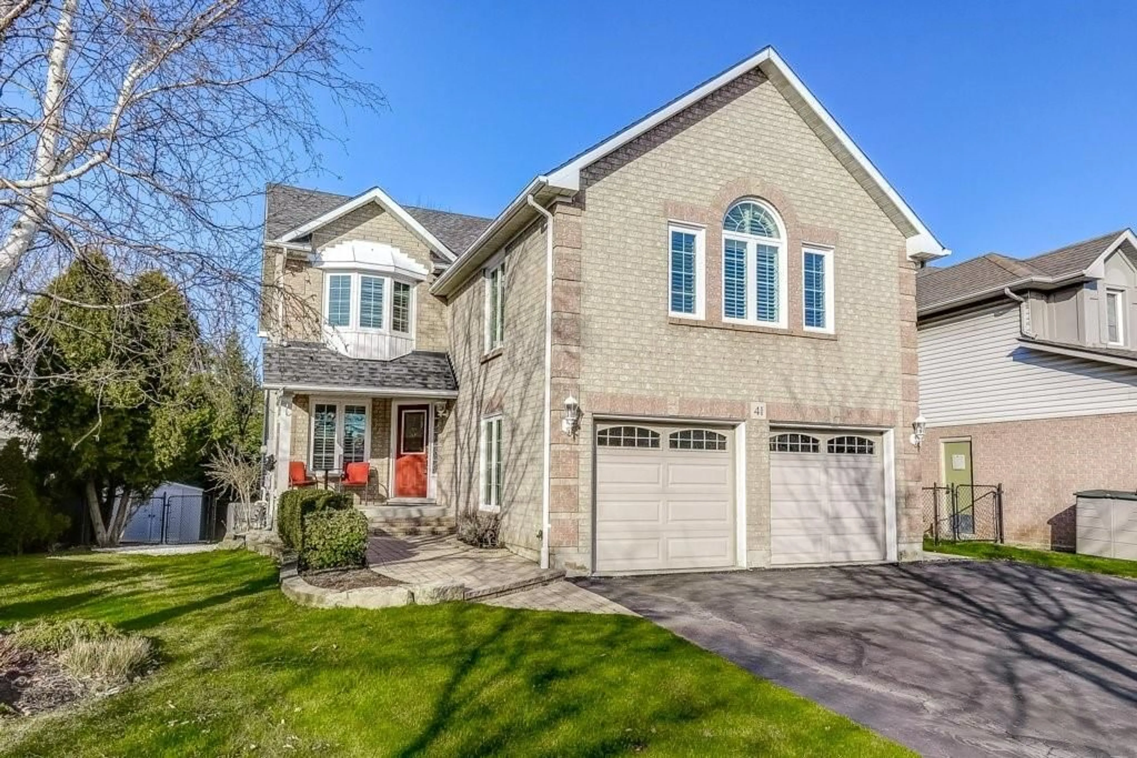 Home with brick exterior material for 41 STRATHROY Cres, Waterdown Ontario L8B 0K9
