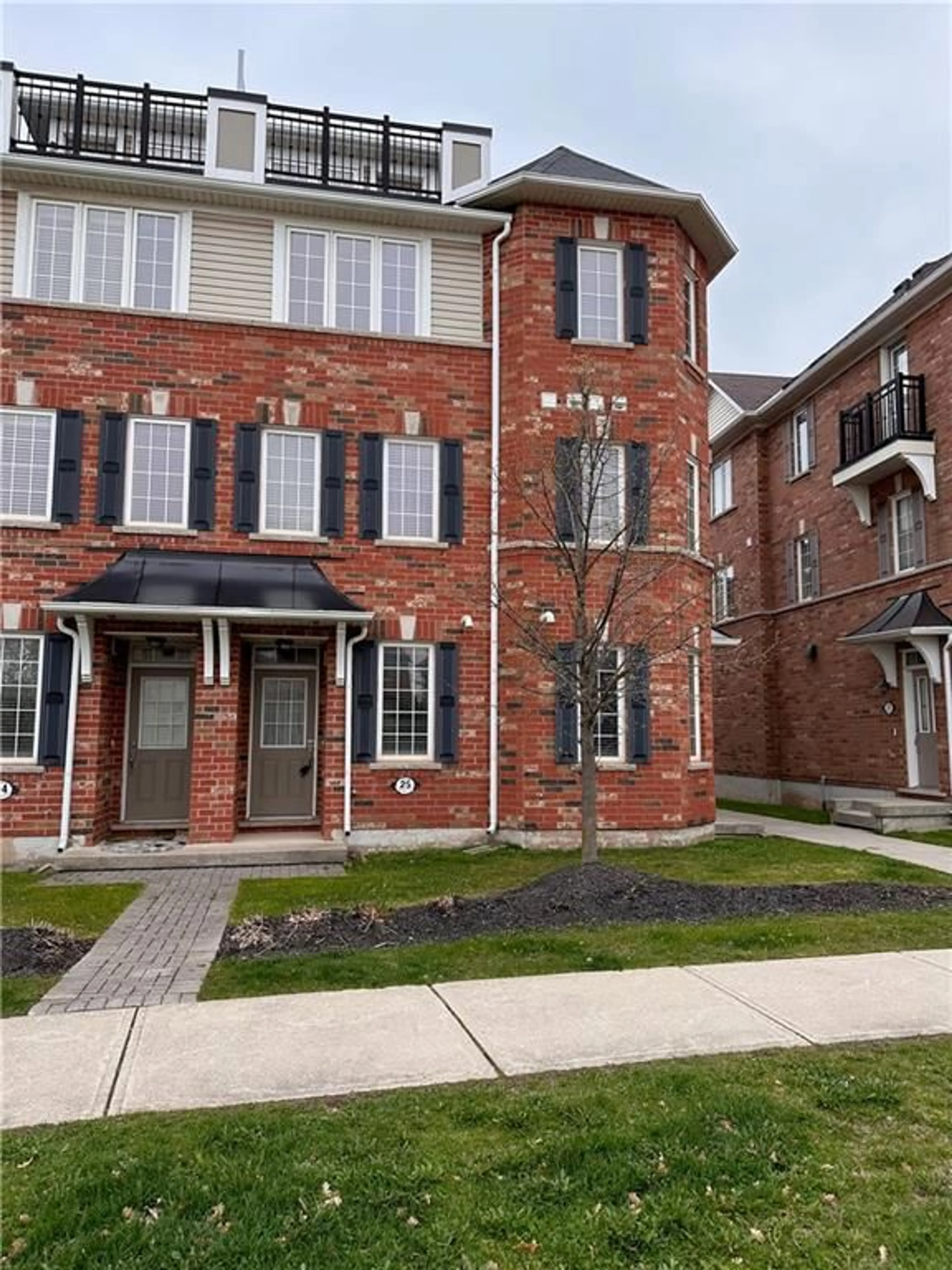 A pic from exterior of the house or condo for 2614 dashwood Dr #25, Oakville Ontario L6M 0K5